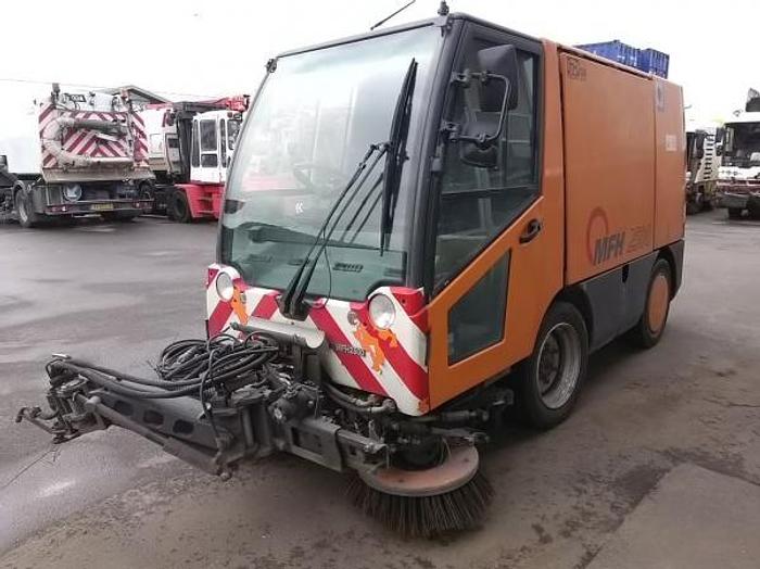 Gebruikt MFH 2500