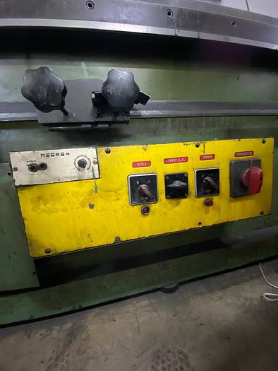 Usato Afffilatrice per coltelli Mecro 4 con piano magnetico mm 3000x130 - 6 KW