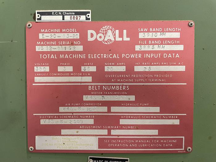 Gebruikt Doall vert.lintzaagmachine