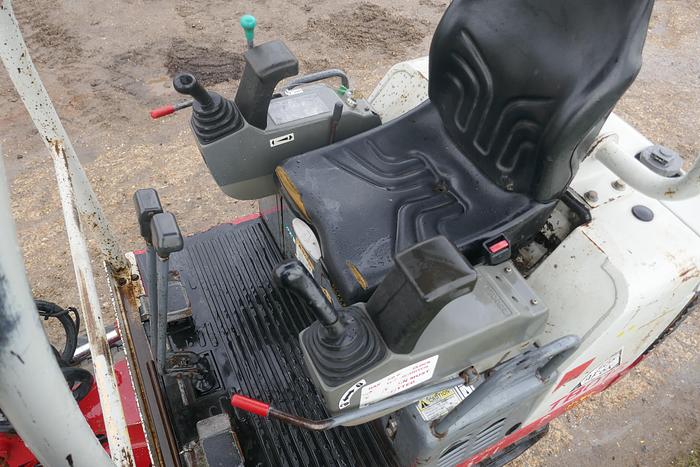 Used 2012 TAKEUCHI TB016
