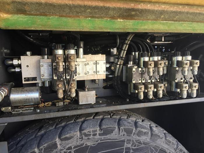 Used 2011 VOGELE SUPER 1803-2