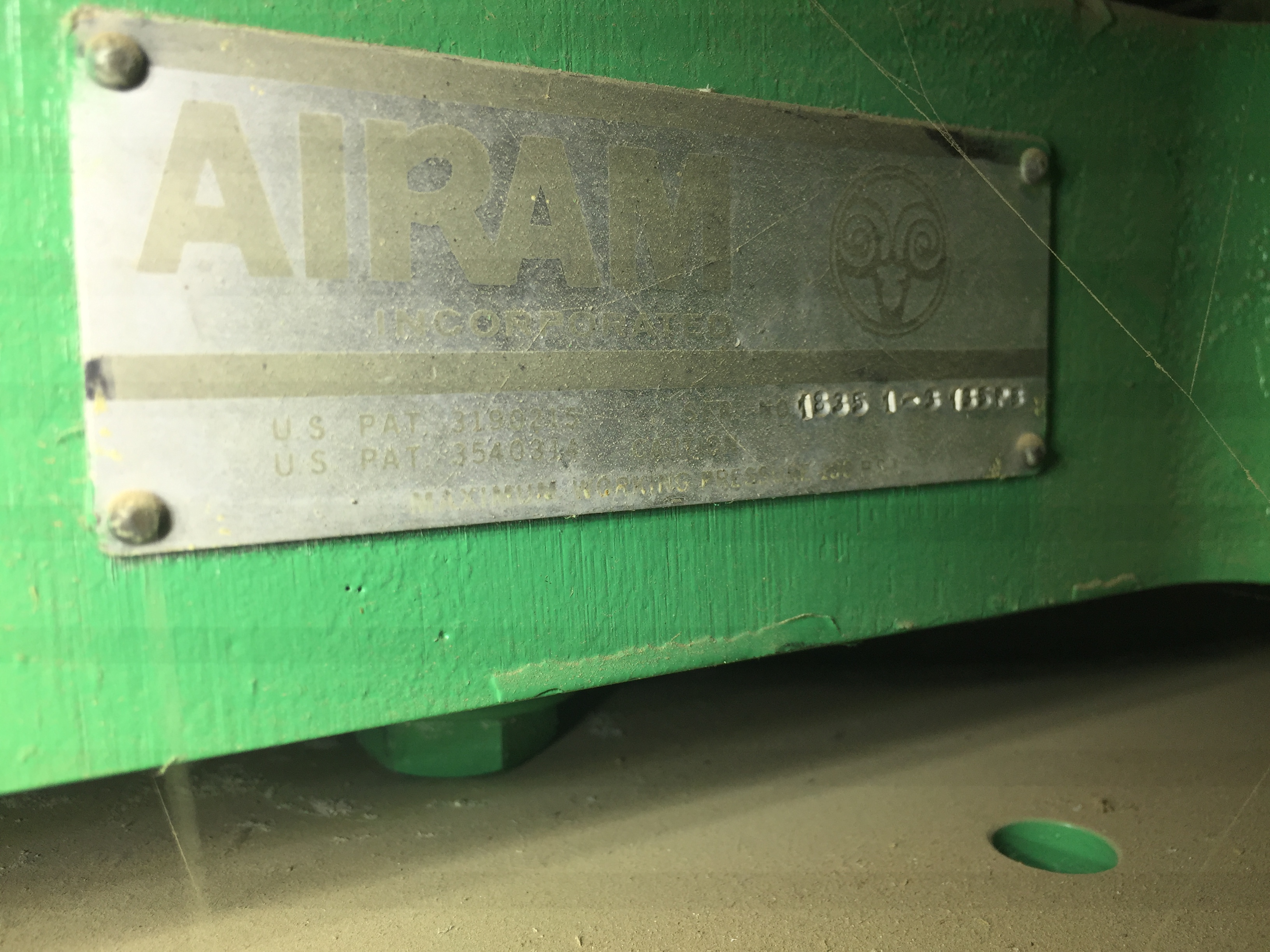 Used 7 Ton Airam 2 Post Cut-Off Press