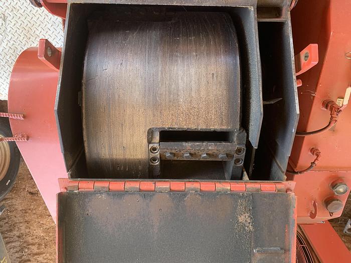 Used 2003 Morbark 2400 Hurricane chipper