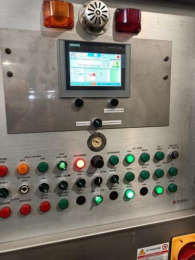 Used Jet dyeing BRAZZOLI SATURNO year 2001 450 + 450 Kgs