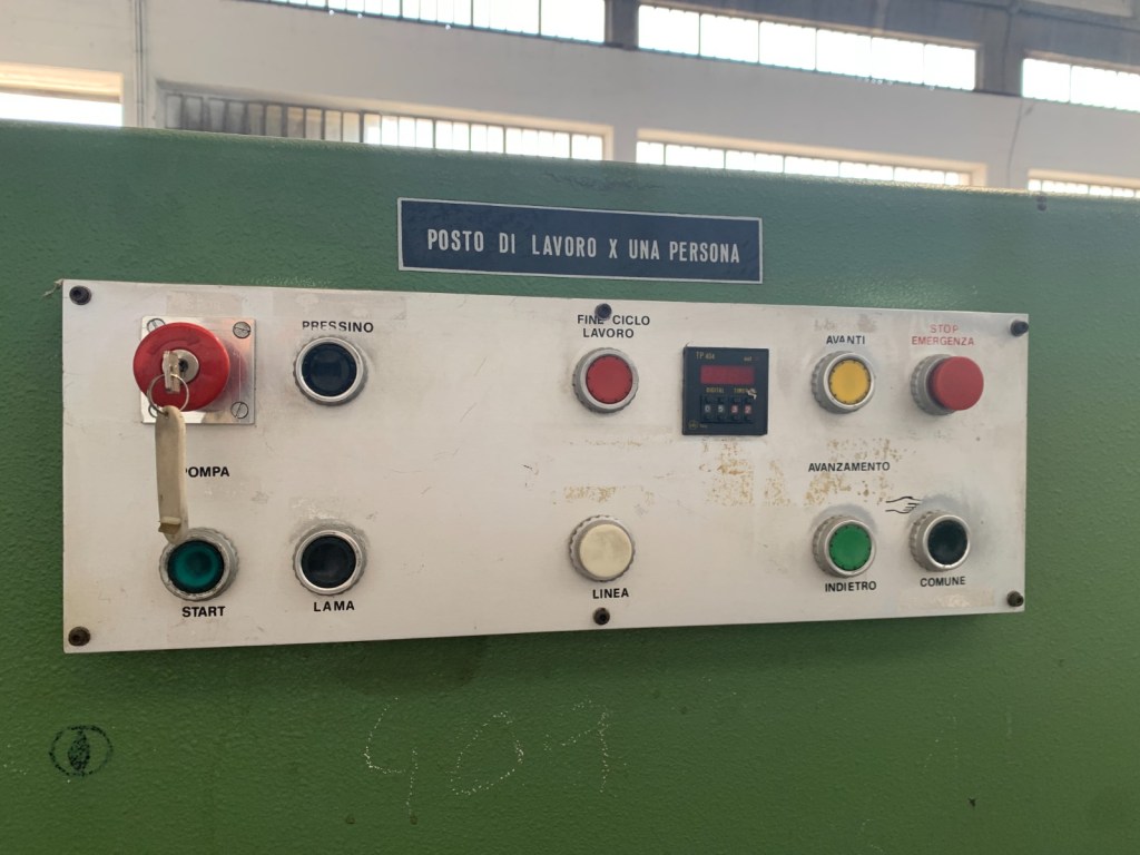 Usato Taglierina oleodinamica ad una lama marca Emme Elle