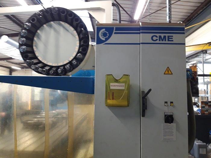 Utilisé Fraiseuse CN banc fixe Marque CME type FS-5