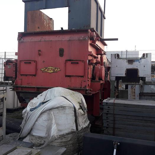 Used 2005 Zeno MC2PLHF08