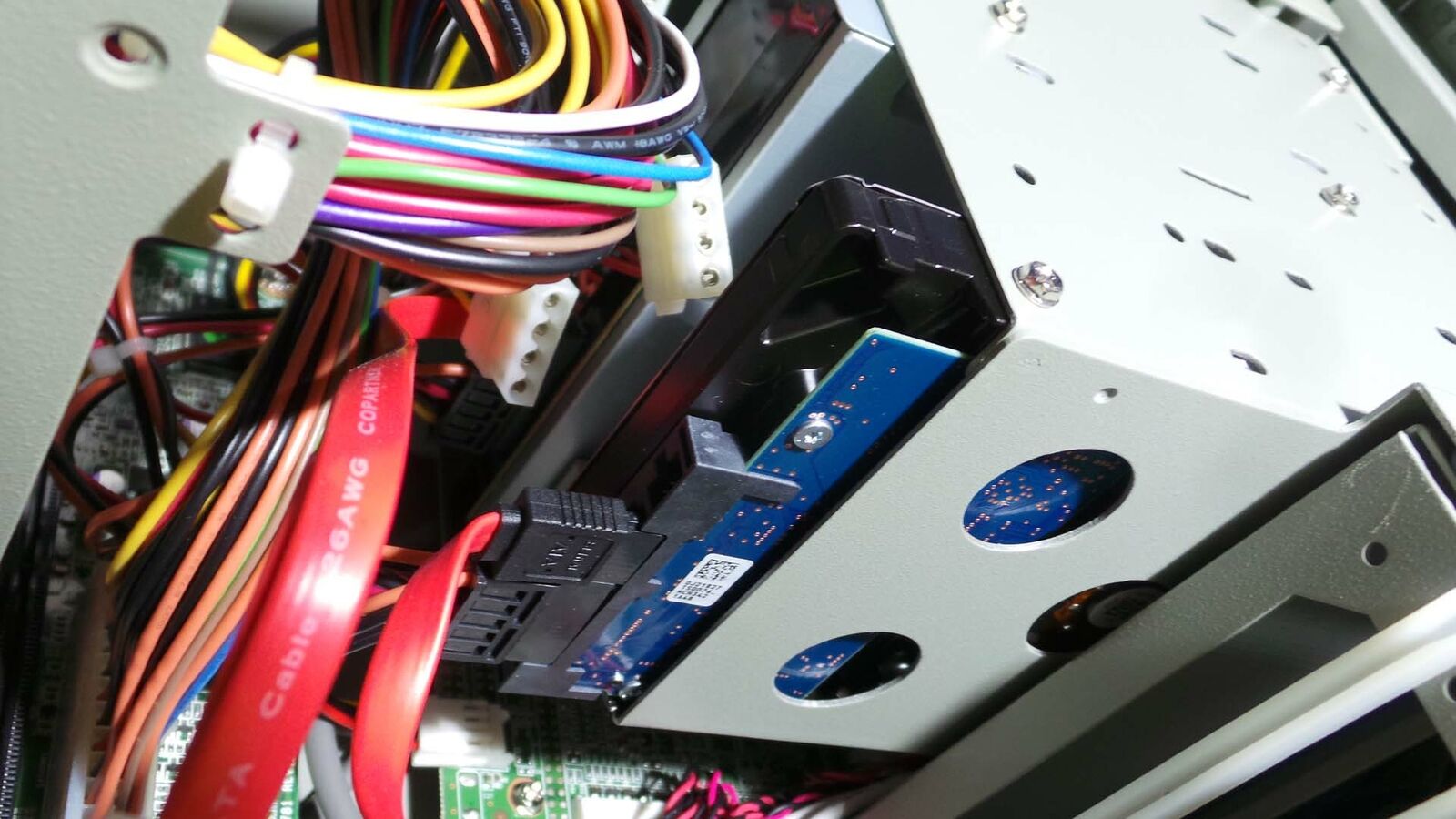 Used inner Senese iCPC-20 Computer Industrial / 90~264 Vac / RoHS Rev B1 / With Hard Disk /