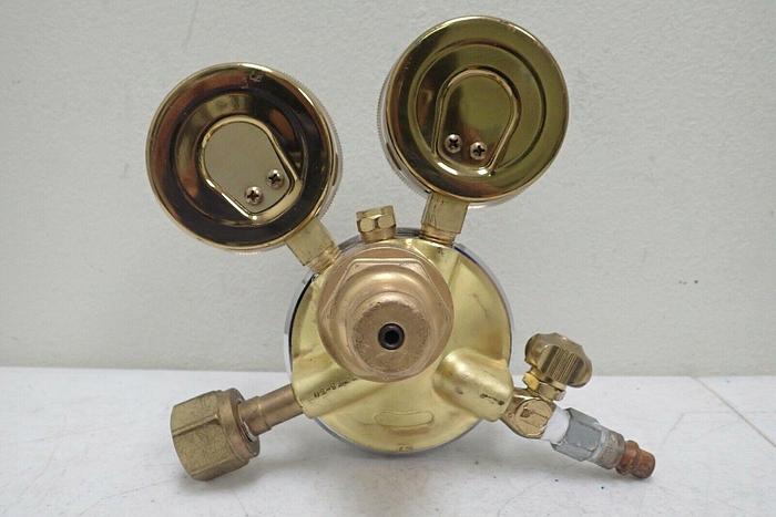 Used Fisher Scientific Company FS-50 Gas Regulator
