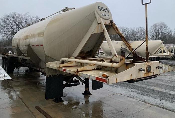 Used 1973 Fruehauf Cement Tankers (3)