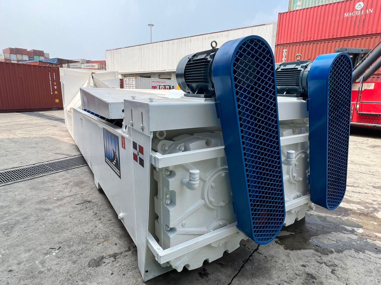 SAND Screw
