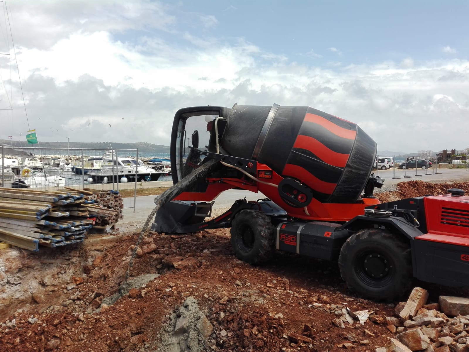 Used 2024 Davino R 30