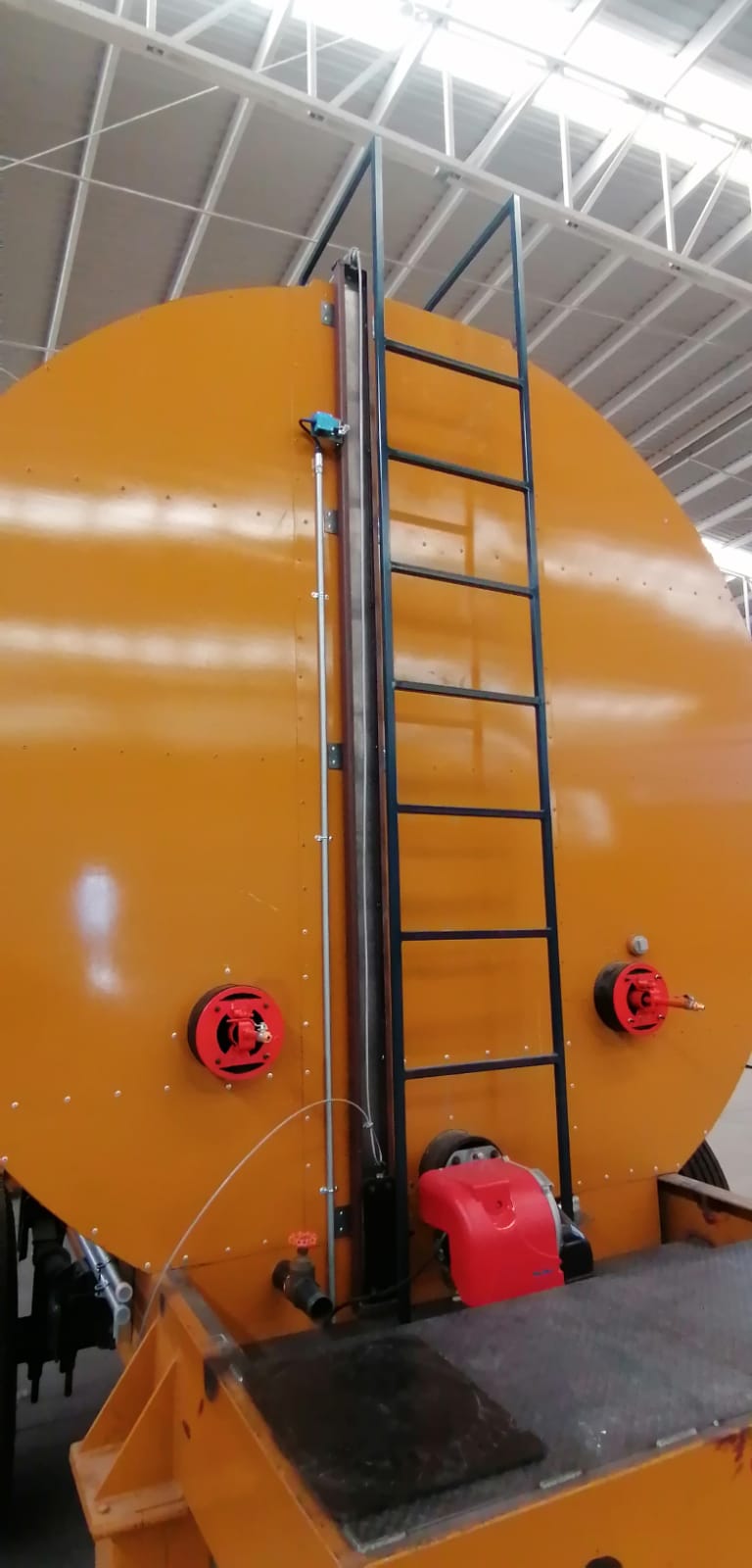 Portable 60,000 liter Tank