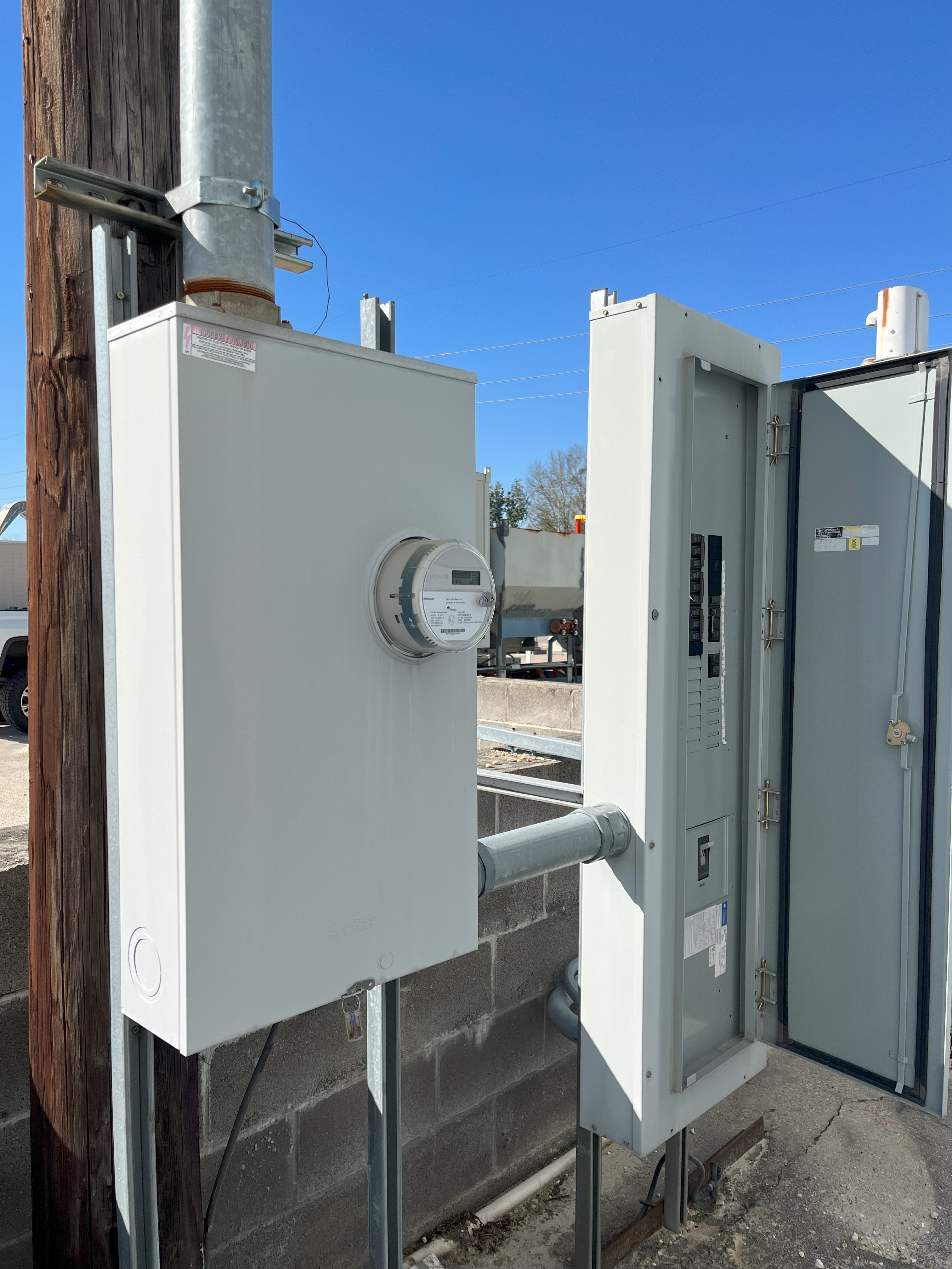 Used 2011 Cart Away  12 Yard