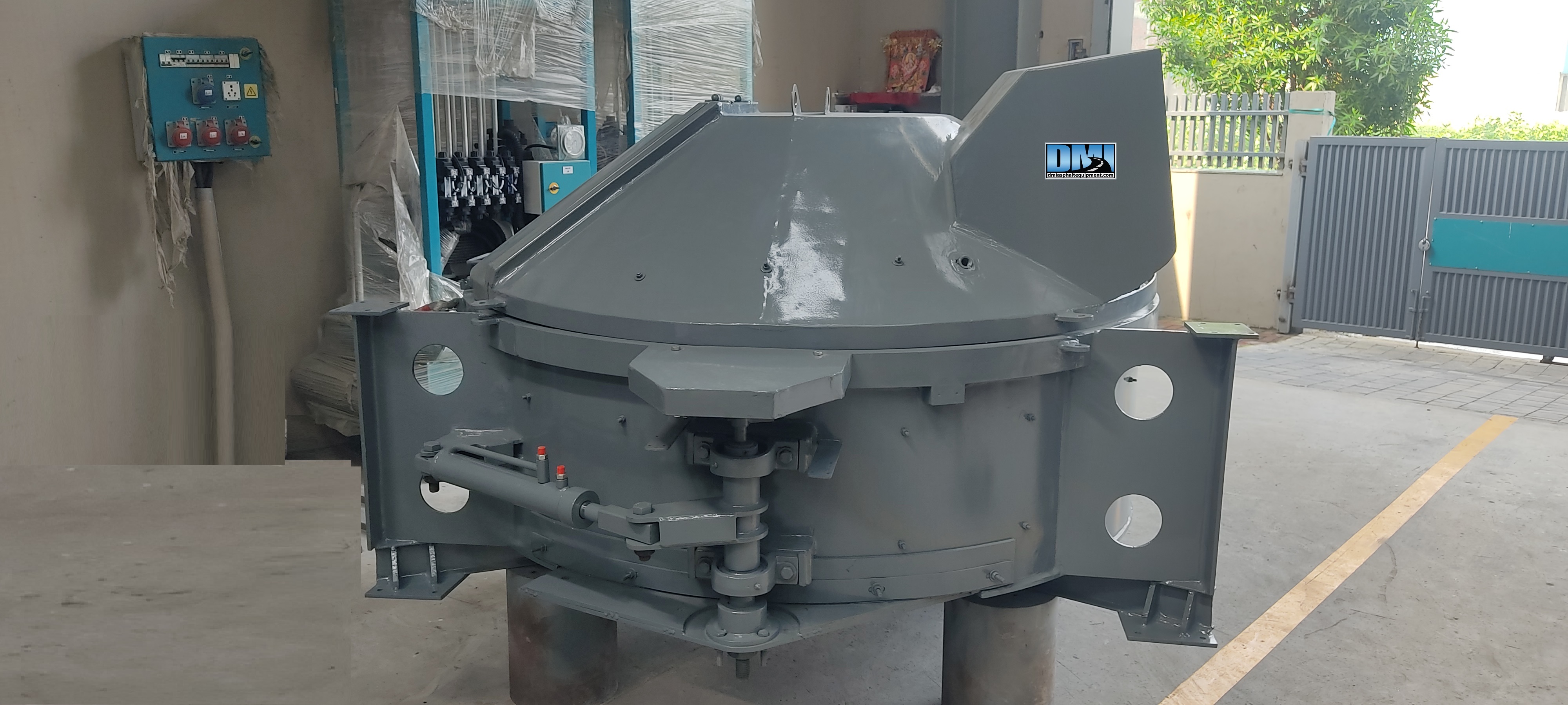 DMIc 1400 Semi Automatic Block Plant