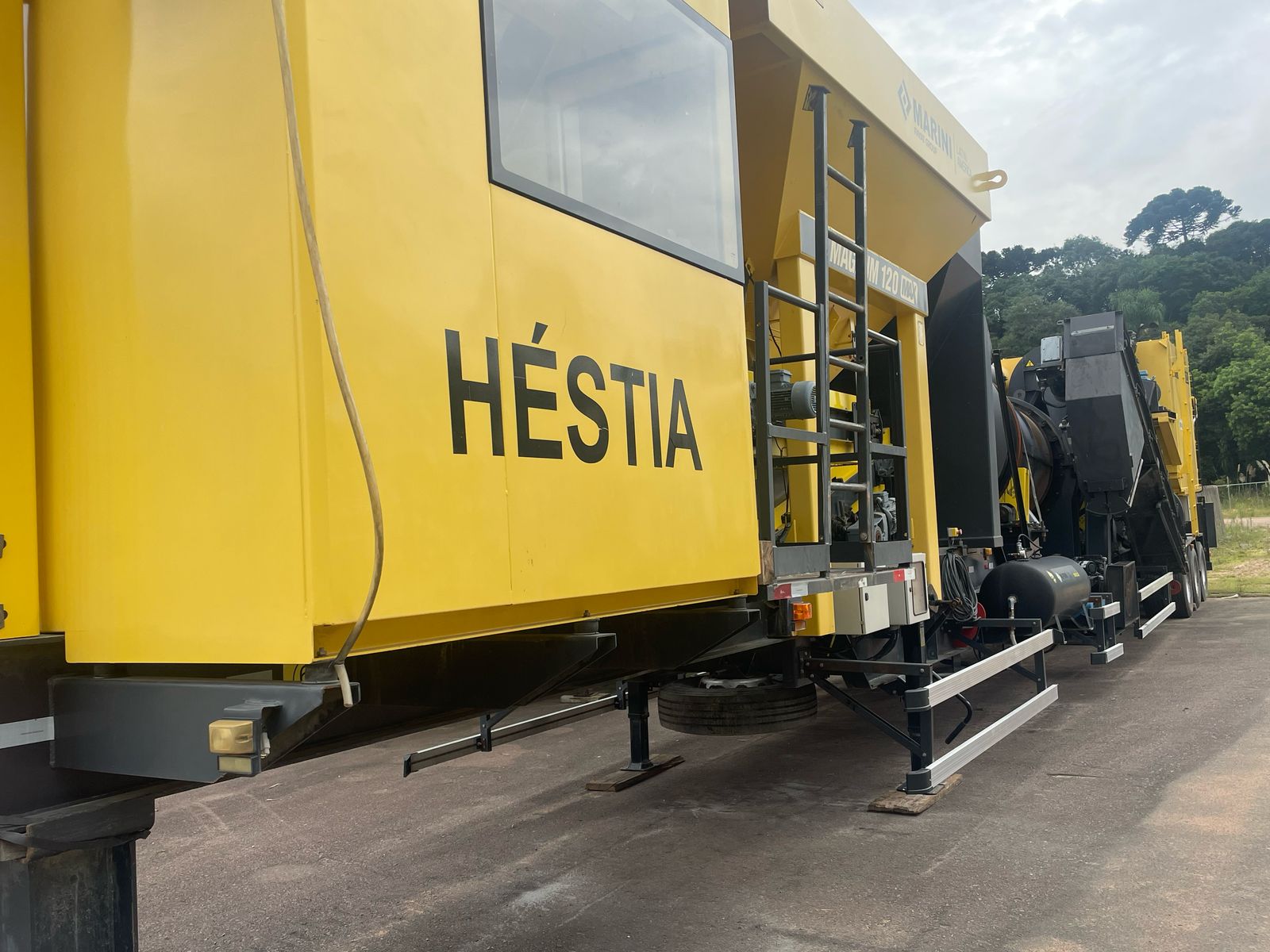 Used 2019 Terex Magnum 120