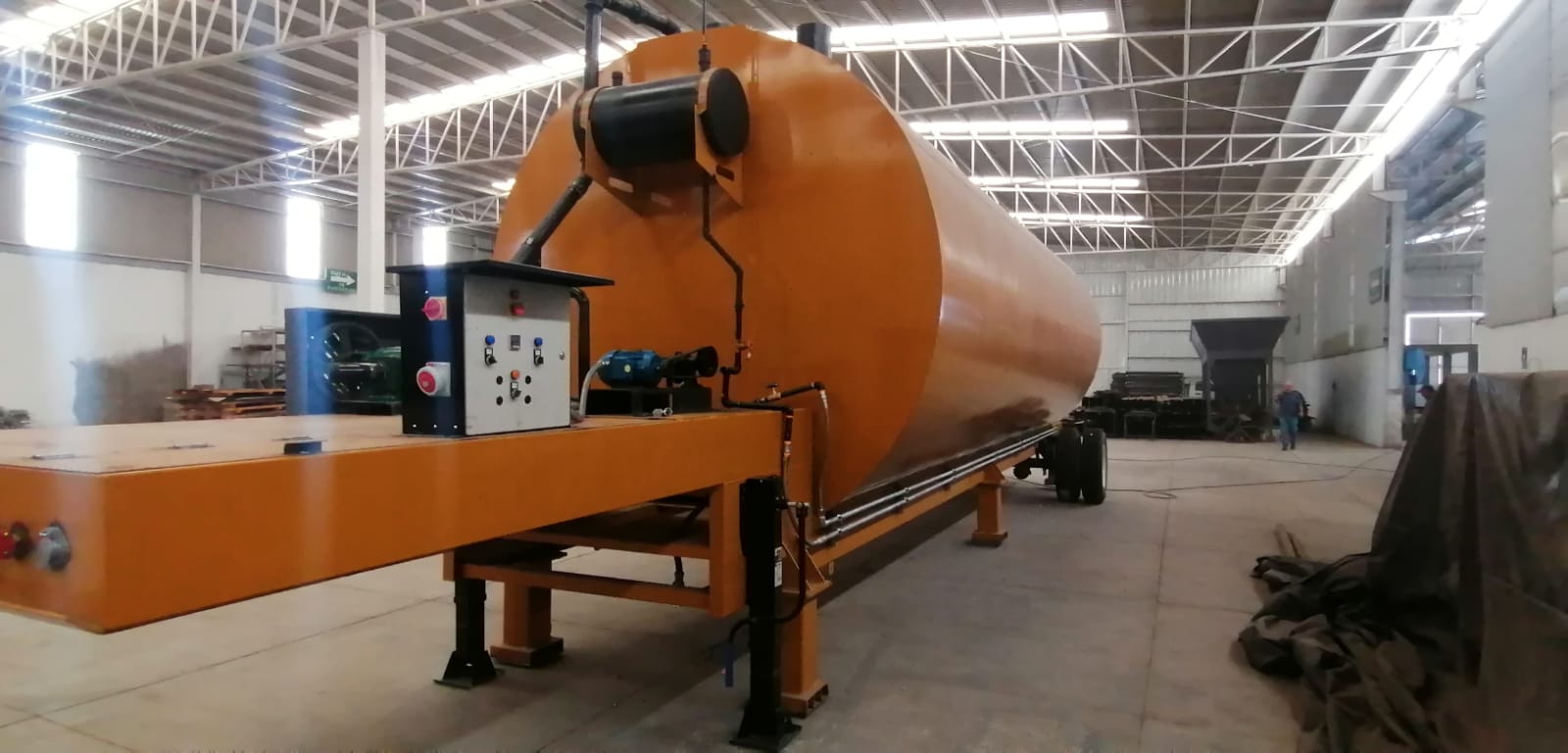 Portable 60,000 liter Tank