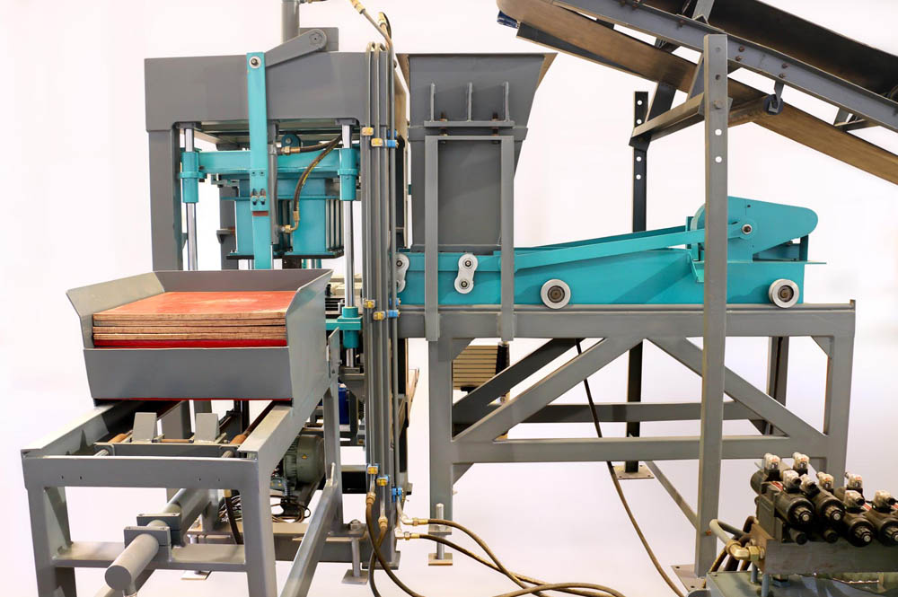 DMIc 1400 Semi Automatic Block Plant