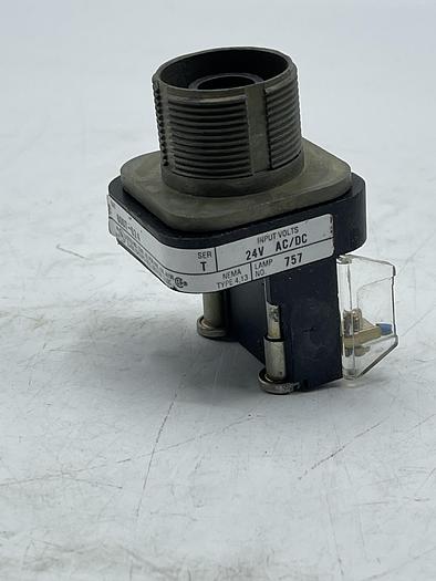 Used AB ALLEN BRADLEY 800T-Q24