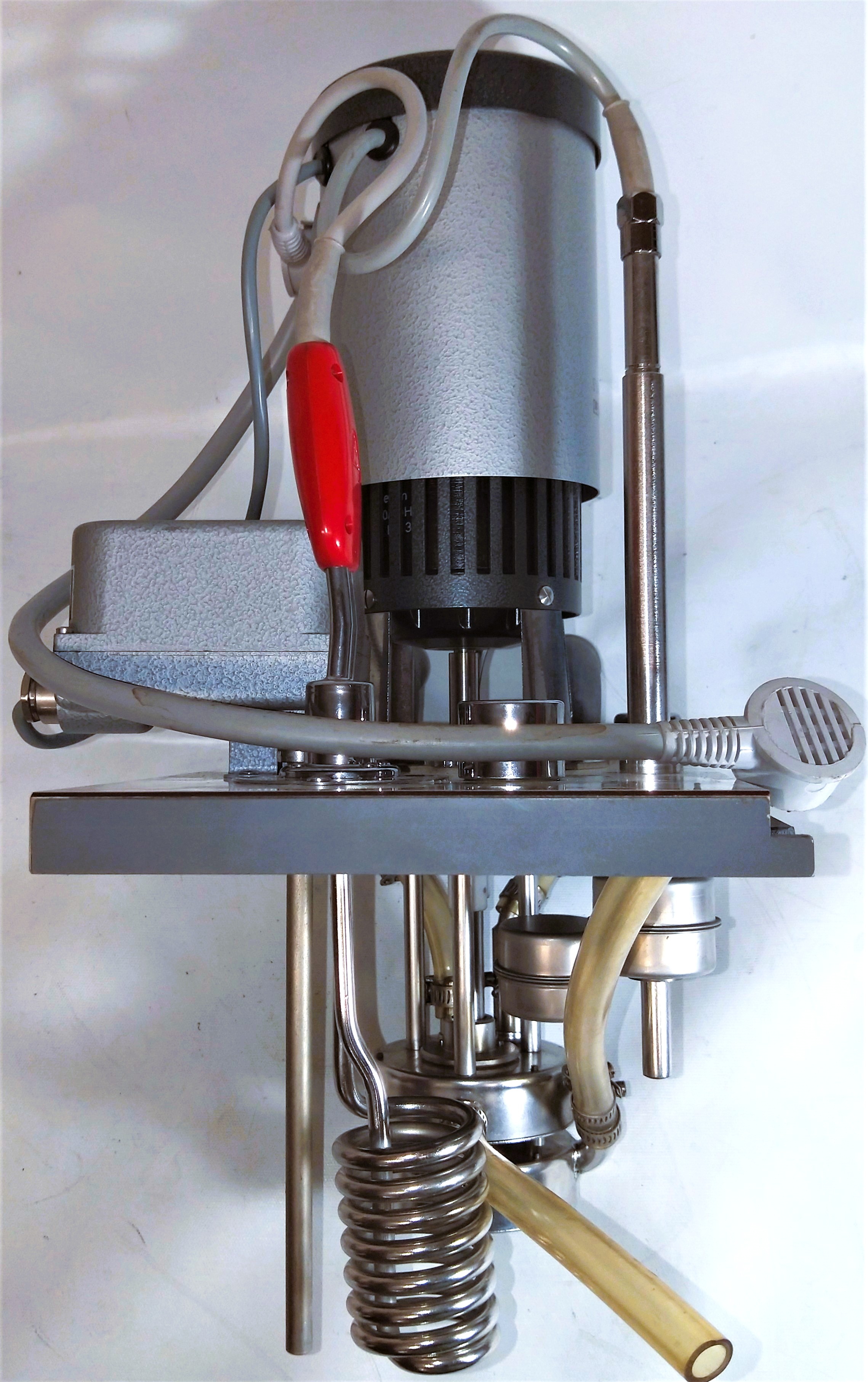 New Open Box Lauda D8/17VUK Bath Circulator with Jumo STM Thermostat