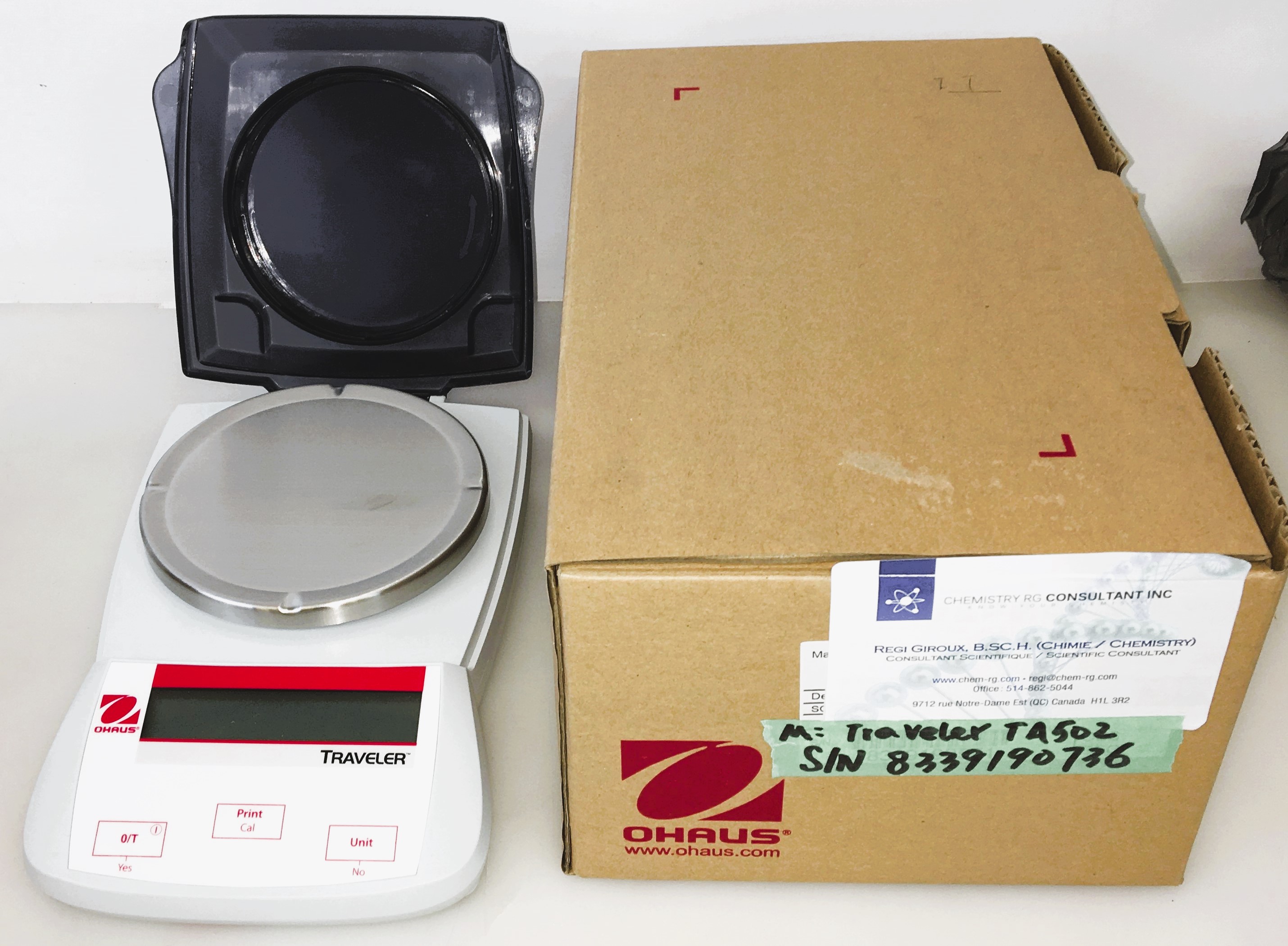 New Open Box Ohaus Traveler TA502 Portable Balance (500g x 0.01g)
