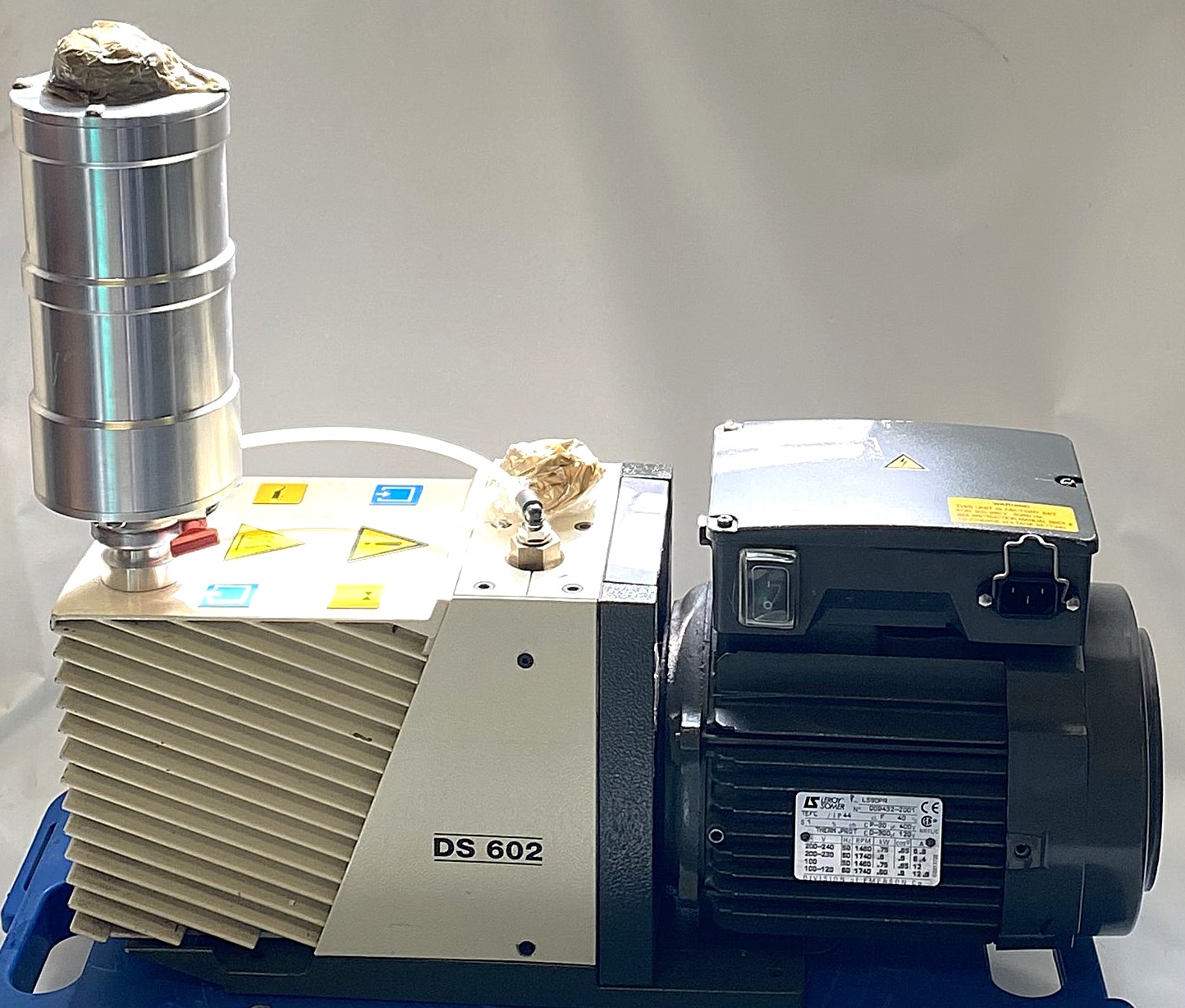 Used Varian (Agilent) DS 602 Rotary Vacuum Pump with Varian Oil Filter (17.6cfm)