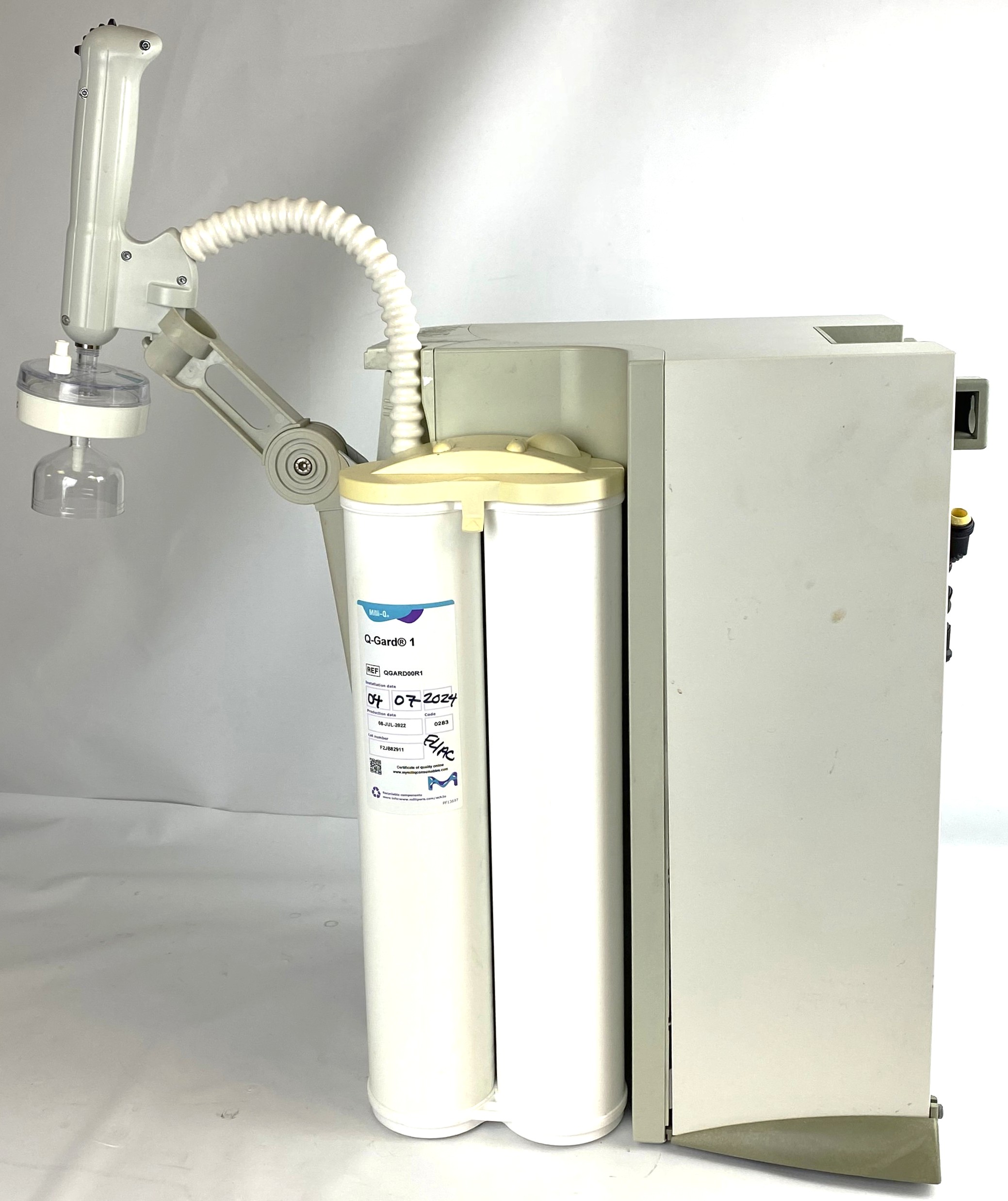 Used Millipore Milli-Q Gradient A10 Water Purifier with Q-Pod Dispenser