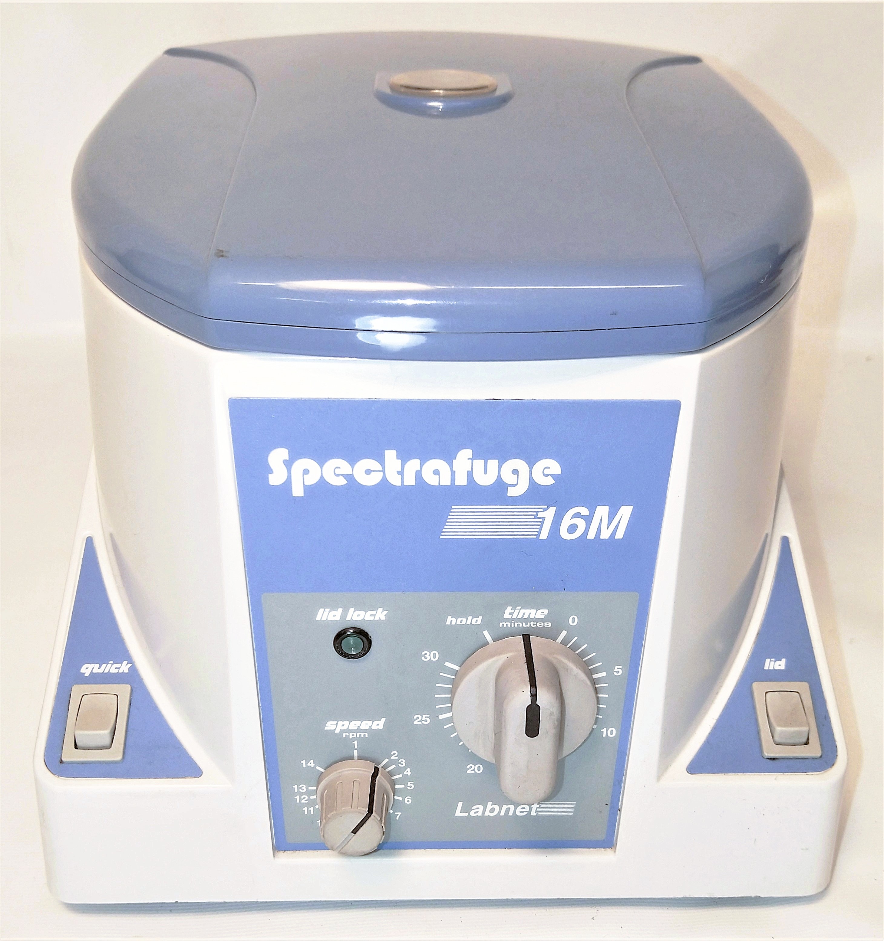 Used Labnet Spectrafuge 16M MicroCentrifuge (18 x 1.5/2mL)