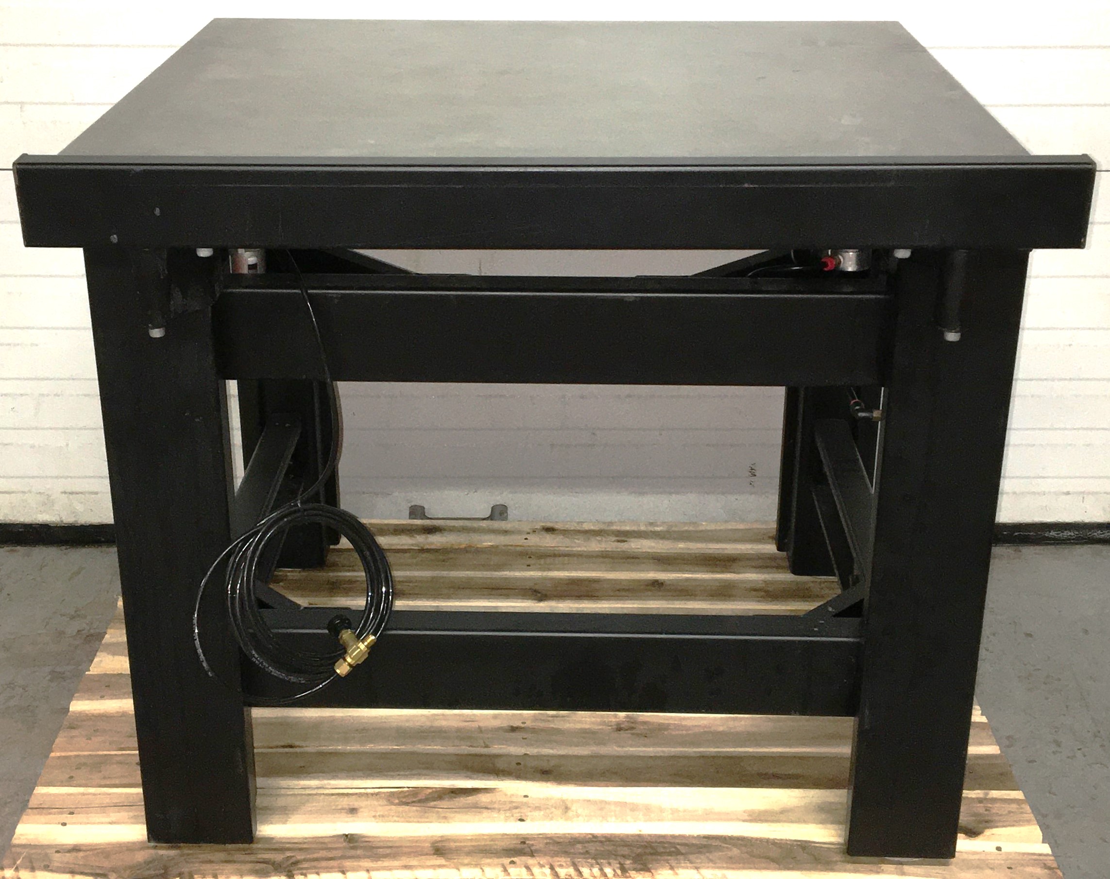 Used TMC Micro-g 63-531 Anti-Vibration Balance Table with Gimbal Piston Isolators