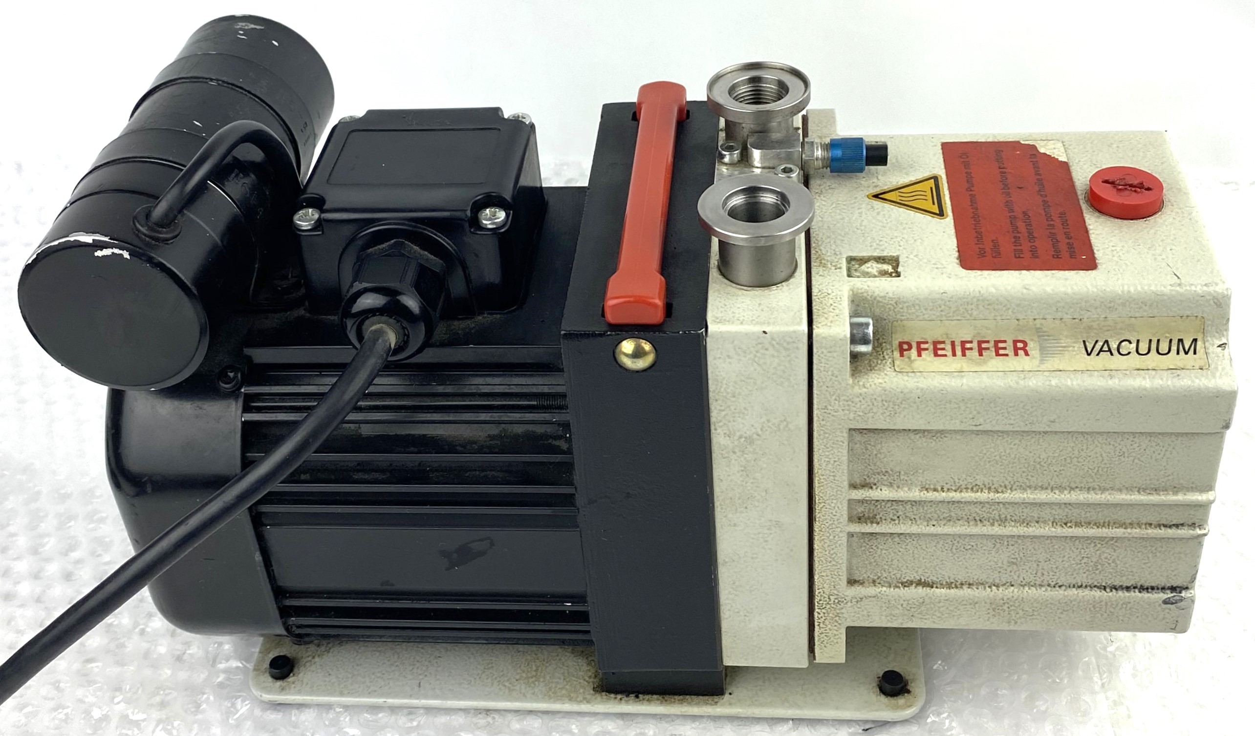 Used Pfeiffer DUO 2.5 (G3170-80025) Rotary Vacuum Pump (2.5cfm)
