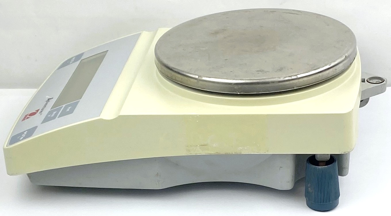 Used Ohaus Adventurer ARA520 Balance (1500g x 0.01g)