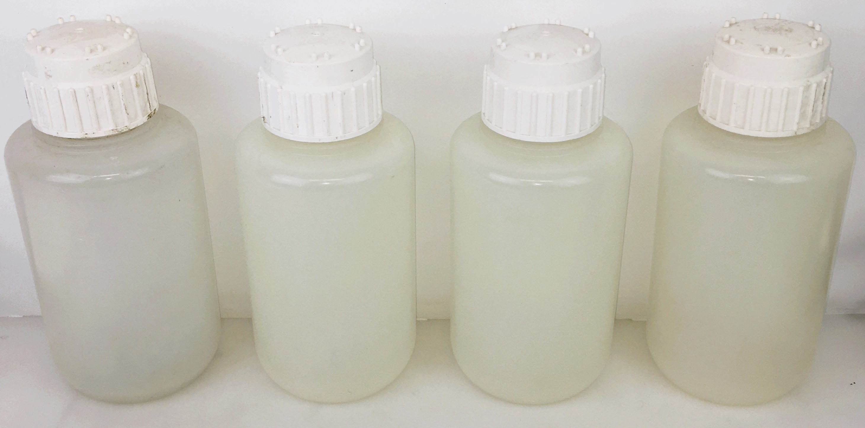 Used Nalgene 2125-4000 Heavy-Duty HDPE Bottle with Closure (4000mL)