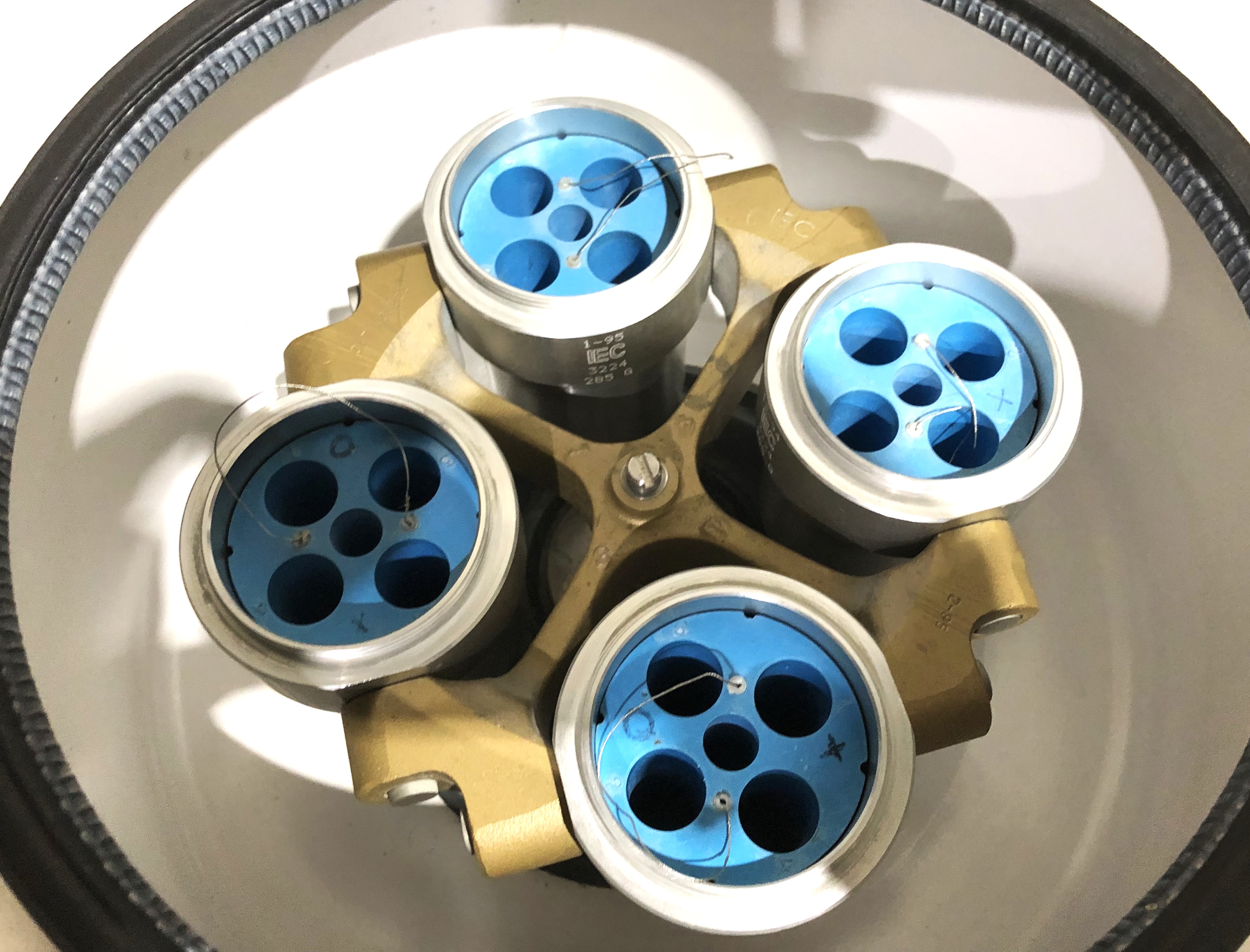 Used IEC Centra MP4R Refrigerated Centrifuge with IEC 224 Rotor and Accessories - 4 x 50mL