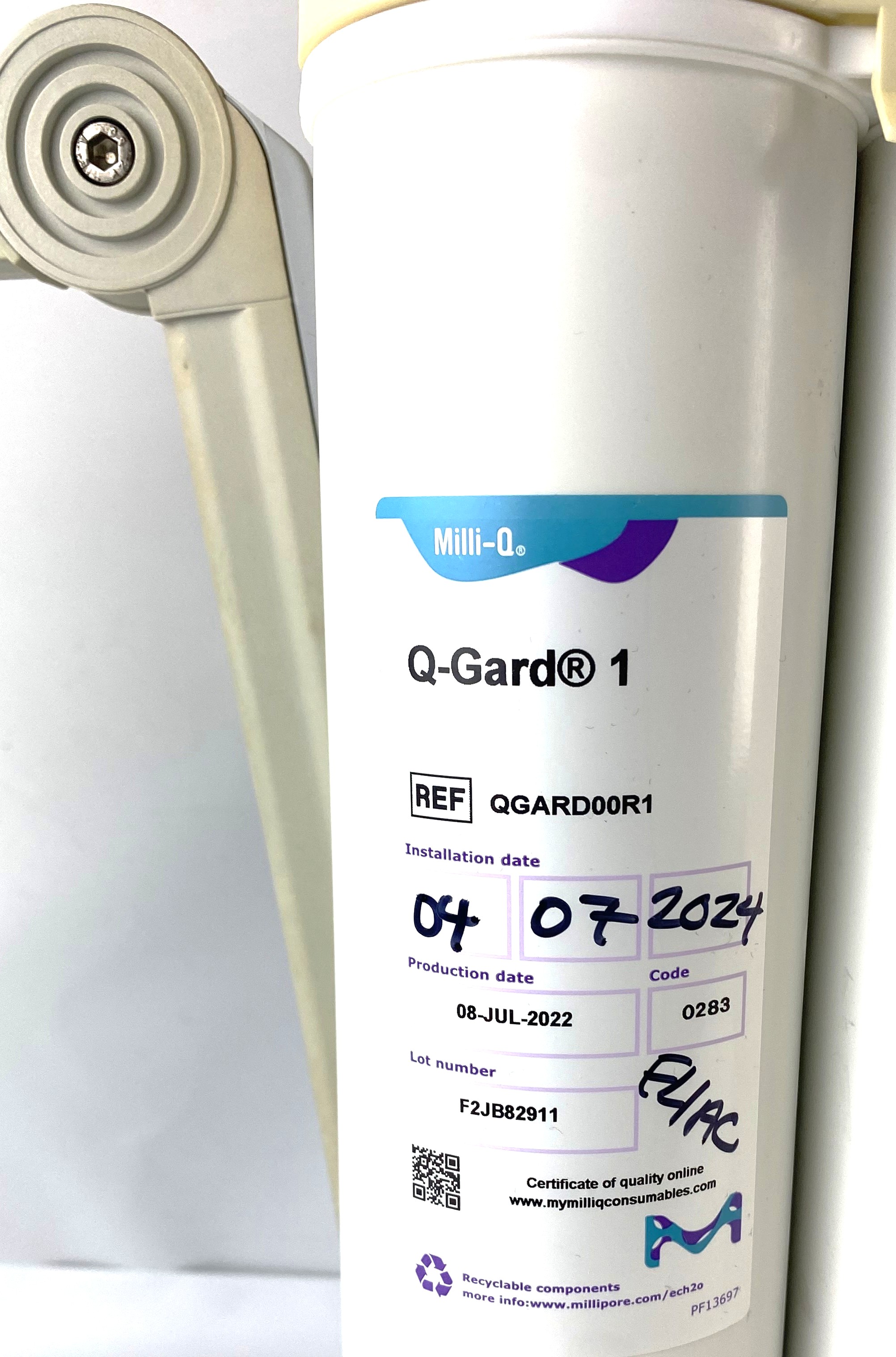 Used Millipore Milli-Q Gradient A10 Water Purifier with Q-Pod Dispenser