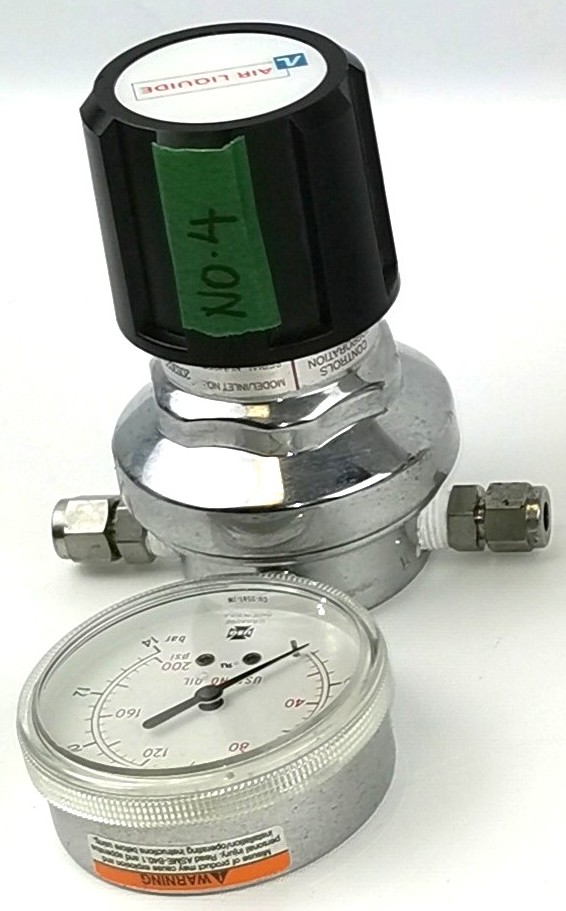 Used Liquid Air 2053022-TF4 Stainless-Steel Pressure-Reducing Regulator