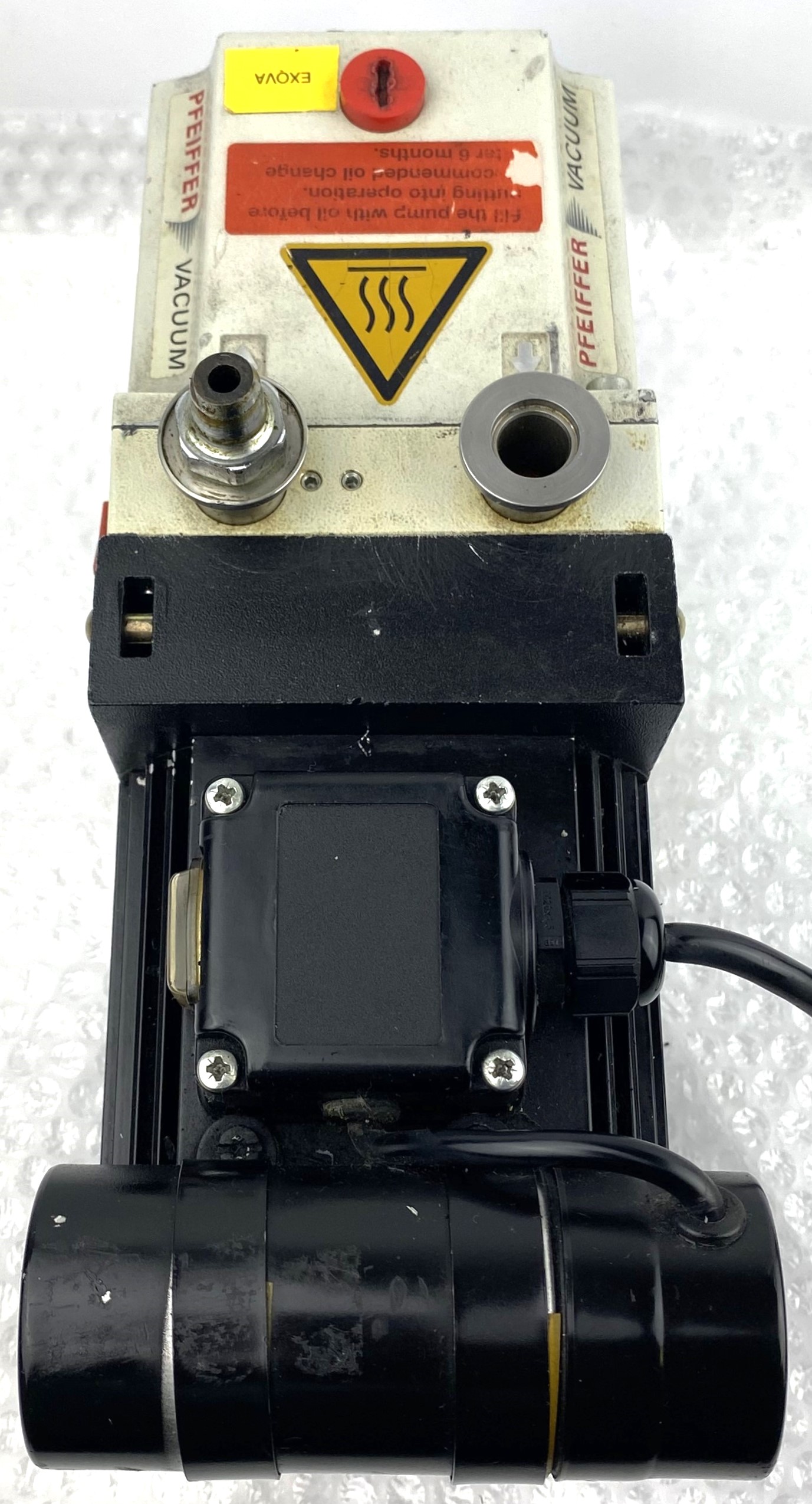 Used Pfeiffer DUO 2.5 (G3170-80025) Rotary Vacuum Pump (2.5cfm)