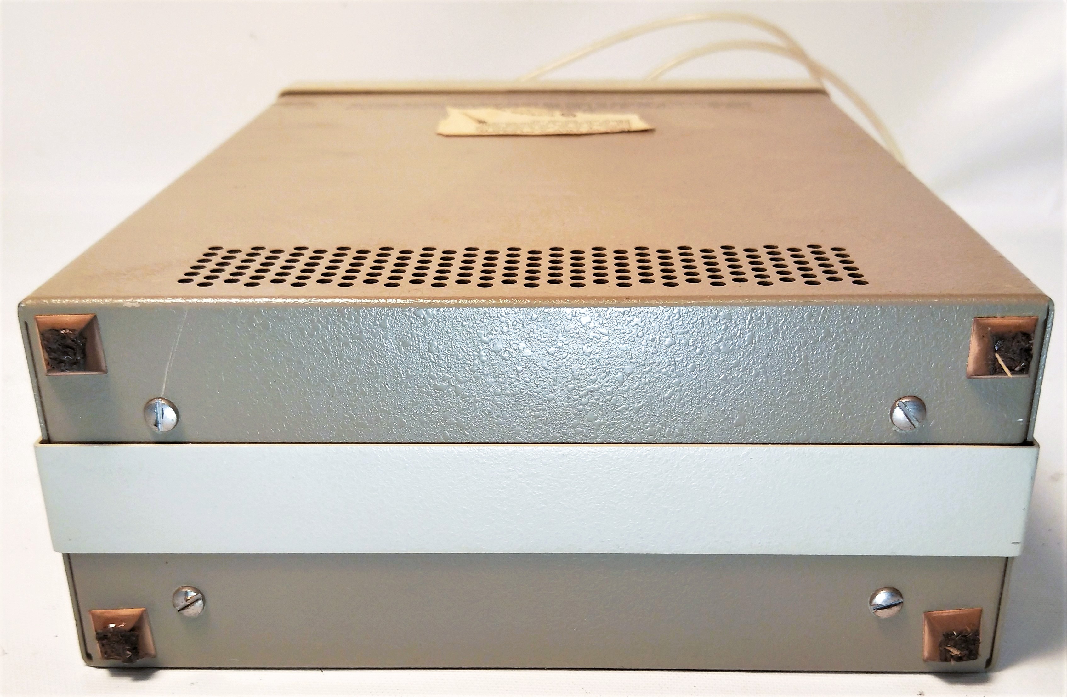 Used Gow-Mac 21-150 Helium Leak Detector for GC