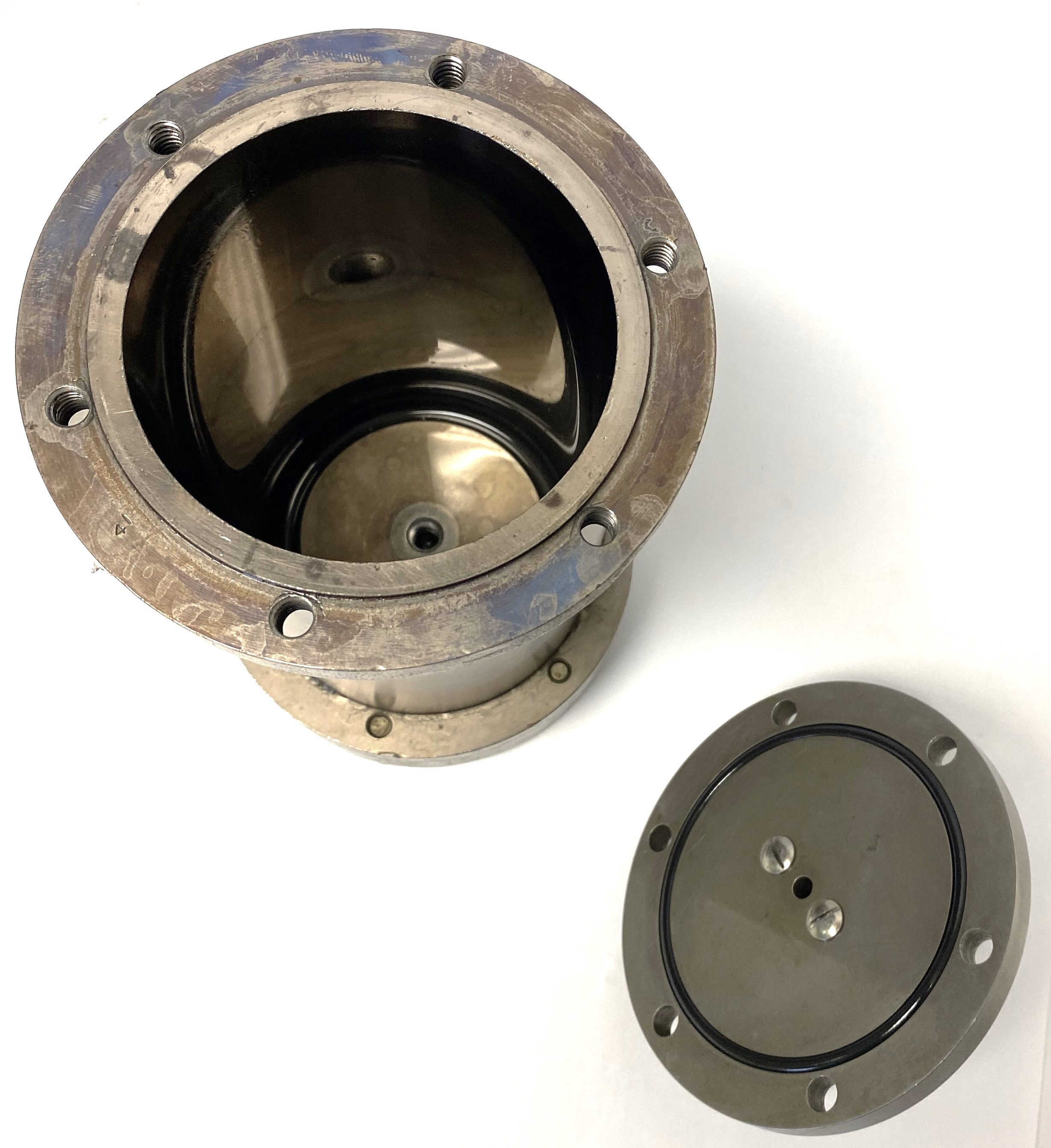 Used Autoclave Engineers Bolted Reactor Vessel (1000mL)