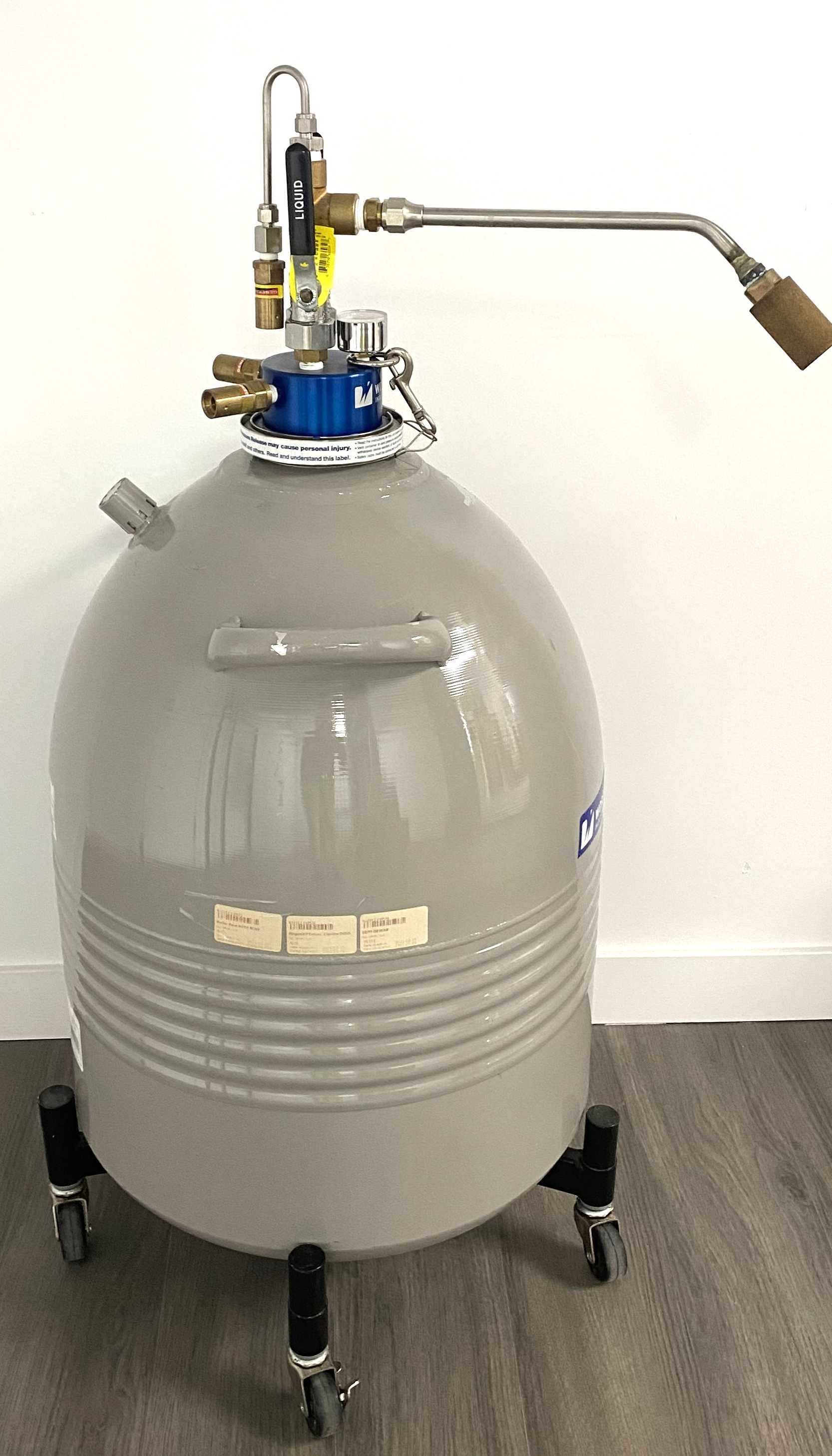 Used Worthington Industries LD35 liquid nitrogen dewar / cryogenic storage tank 35L