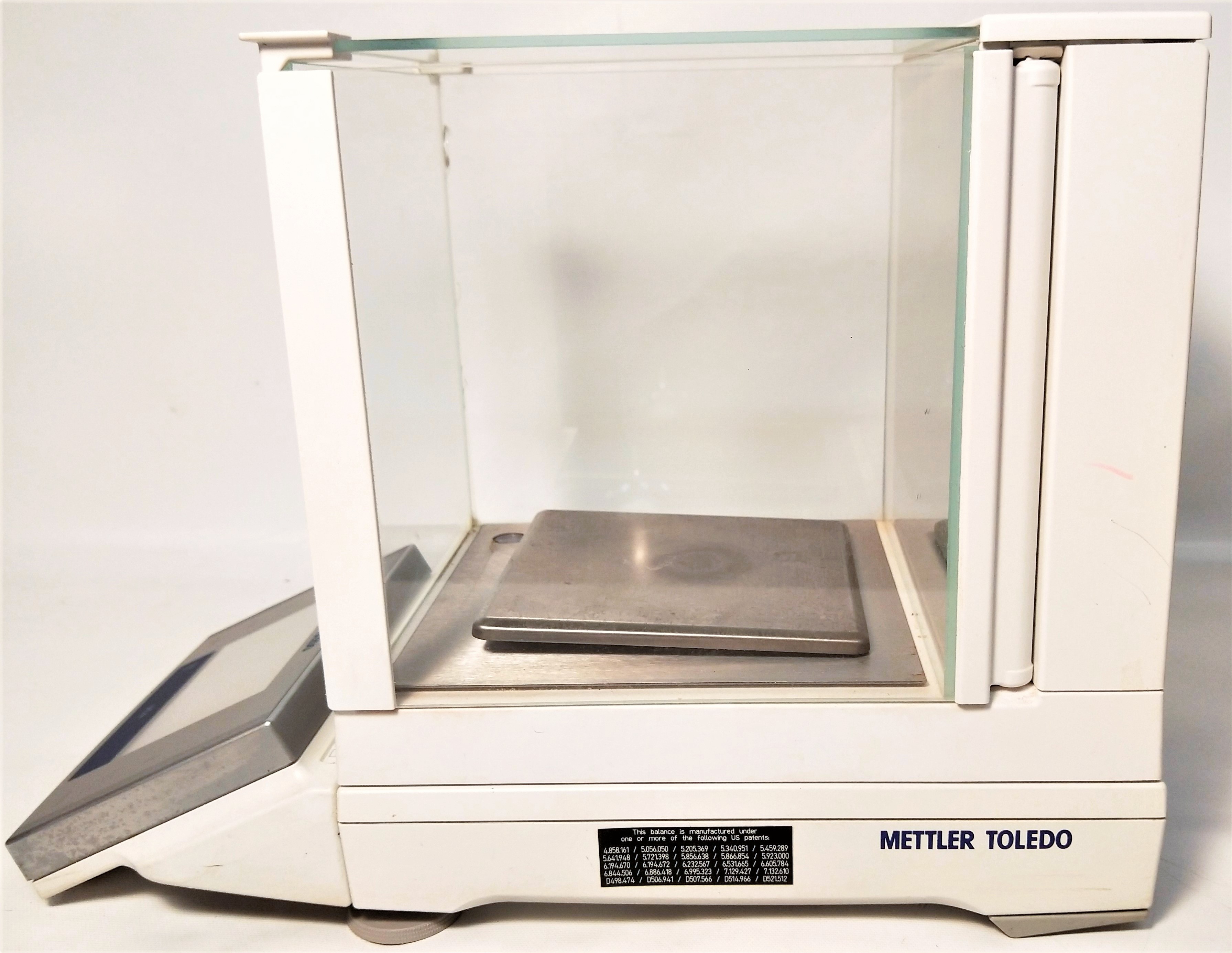 Used Mettler Toledo XS603SDR Delta-Range Analytical Balance (120g x 0.0001g / 610g x 0.001g)