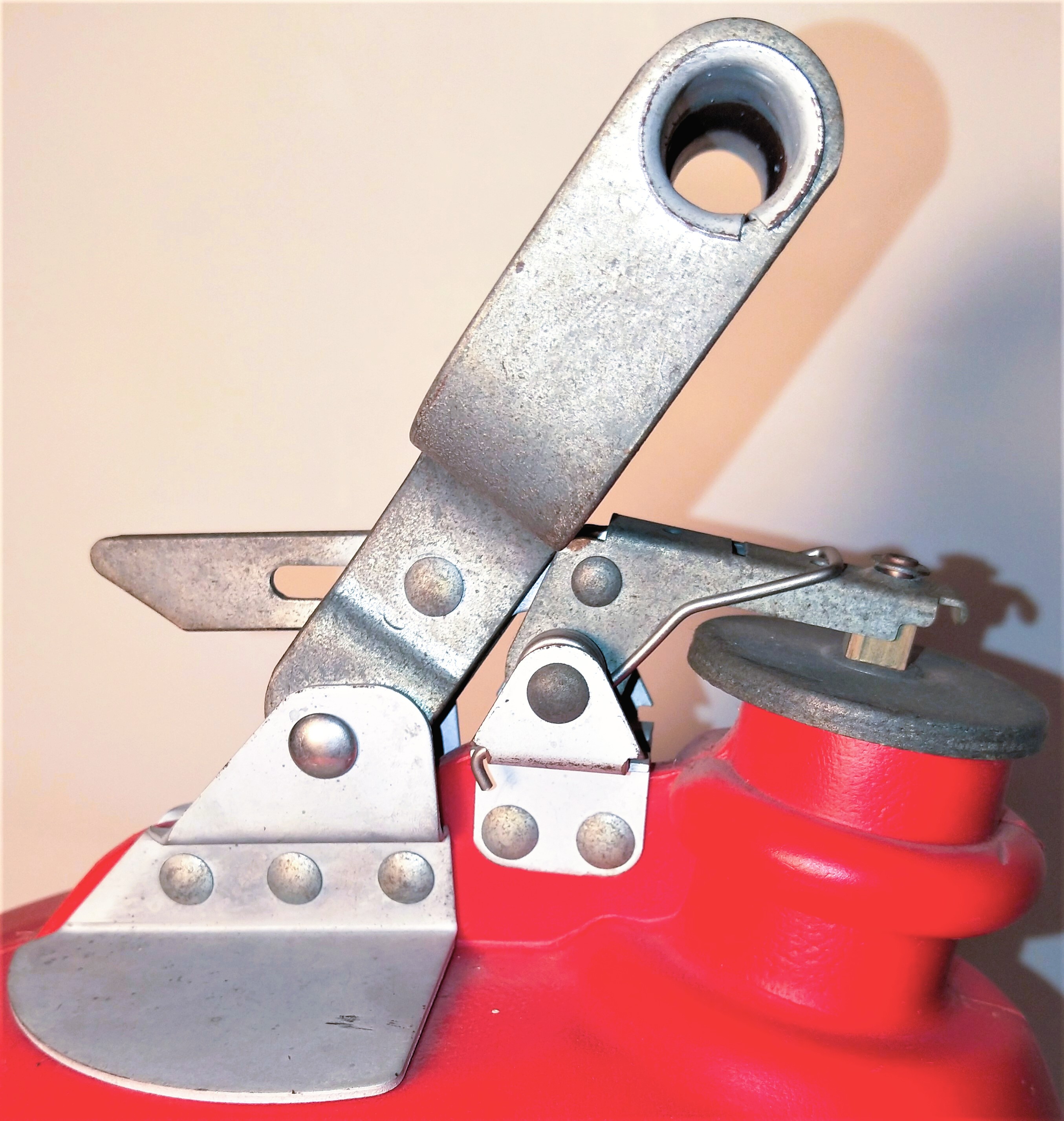 Used Justrite 14251 Non-Metallic Safety Can for Petroleum Products - 9.4 L (2.5 Gallon)