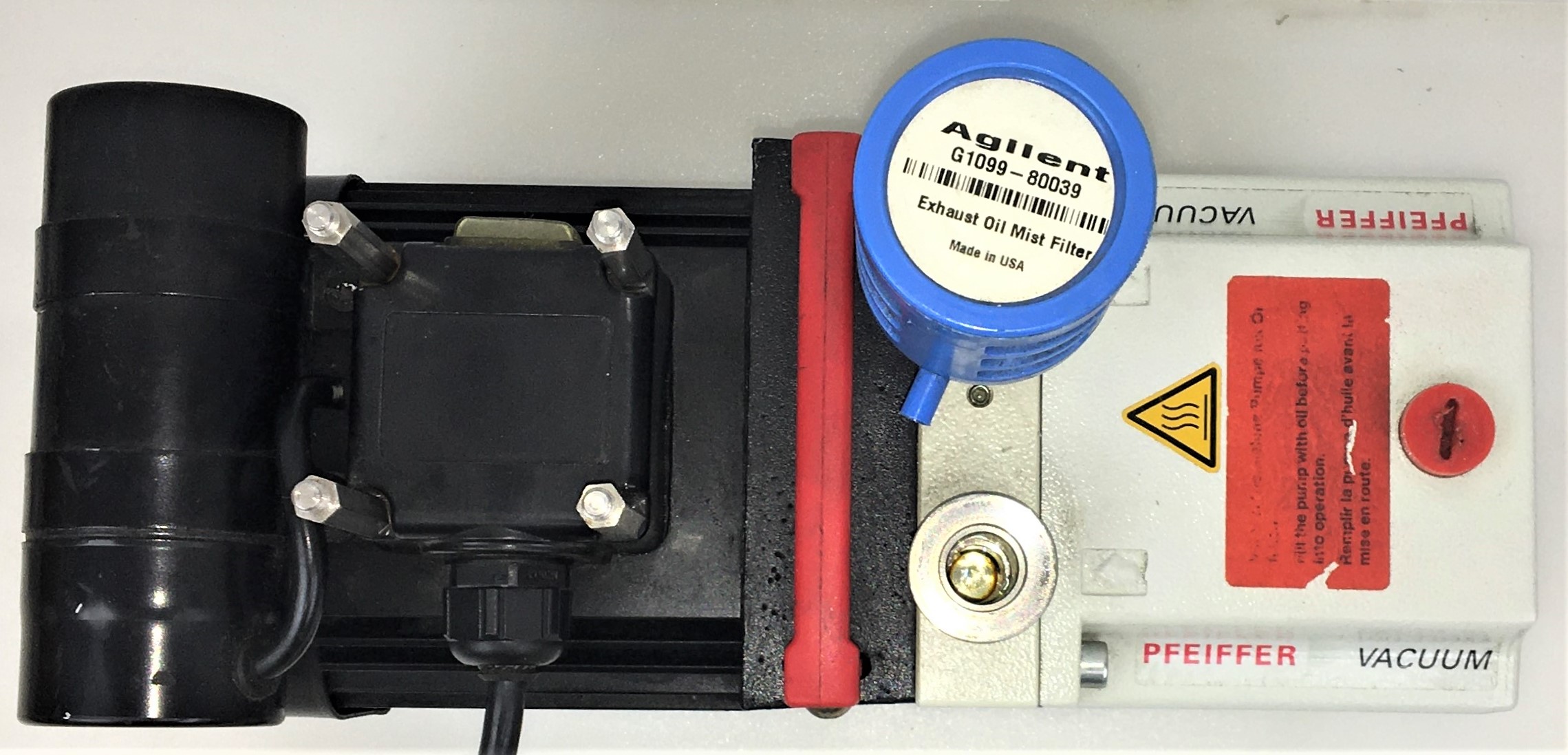 Used Sold Pfeiffer DUO 2.5 Rotary Vacuum Pump with Oil Mist Filter 1