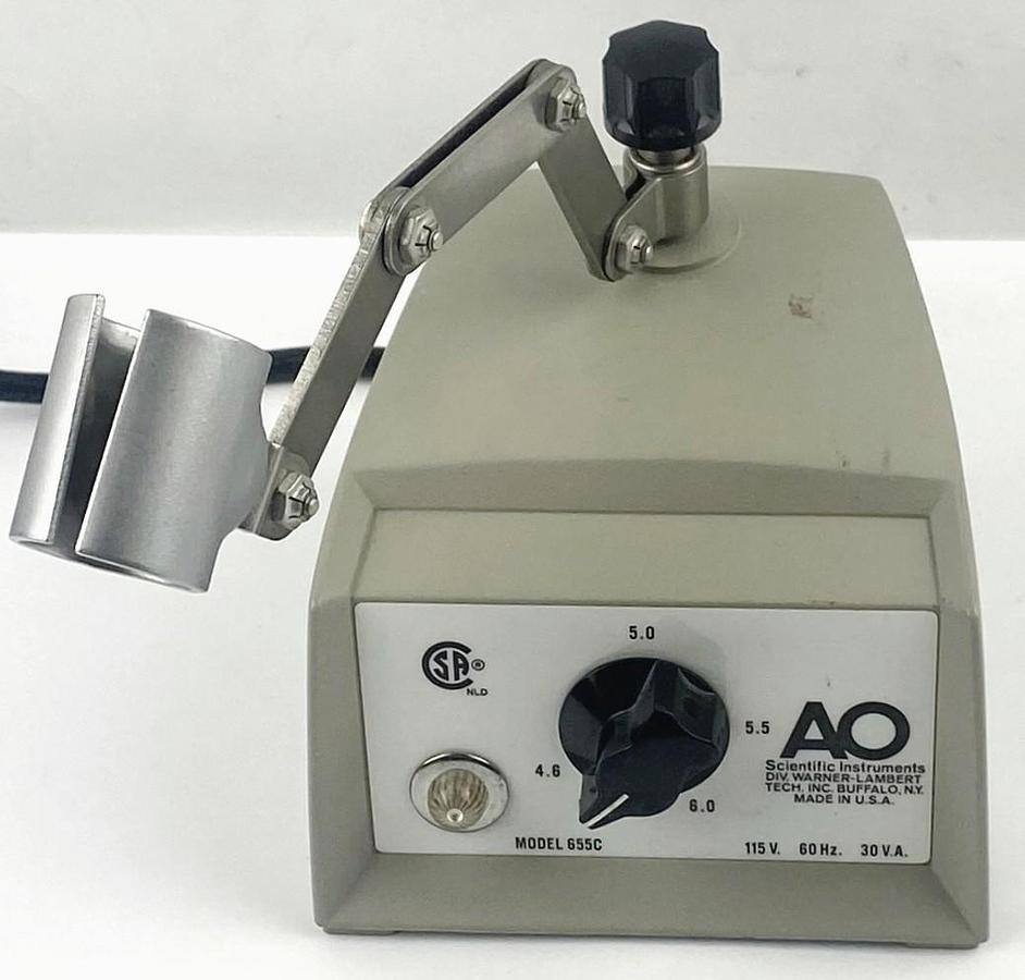 Used American Optical StarLite 655C Variable Transformer with Lamp
