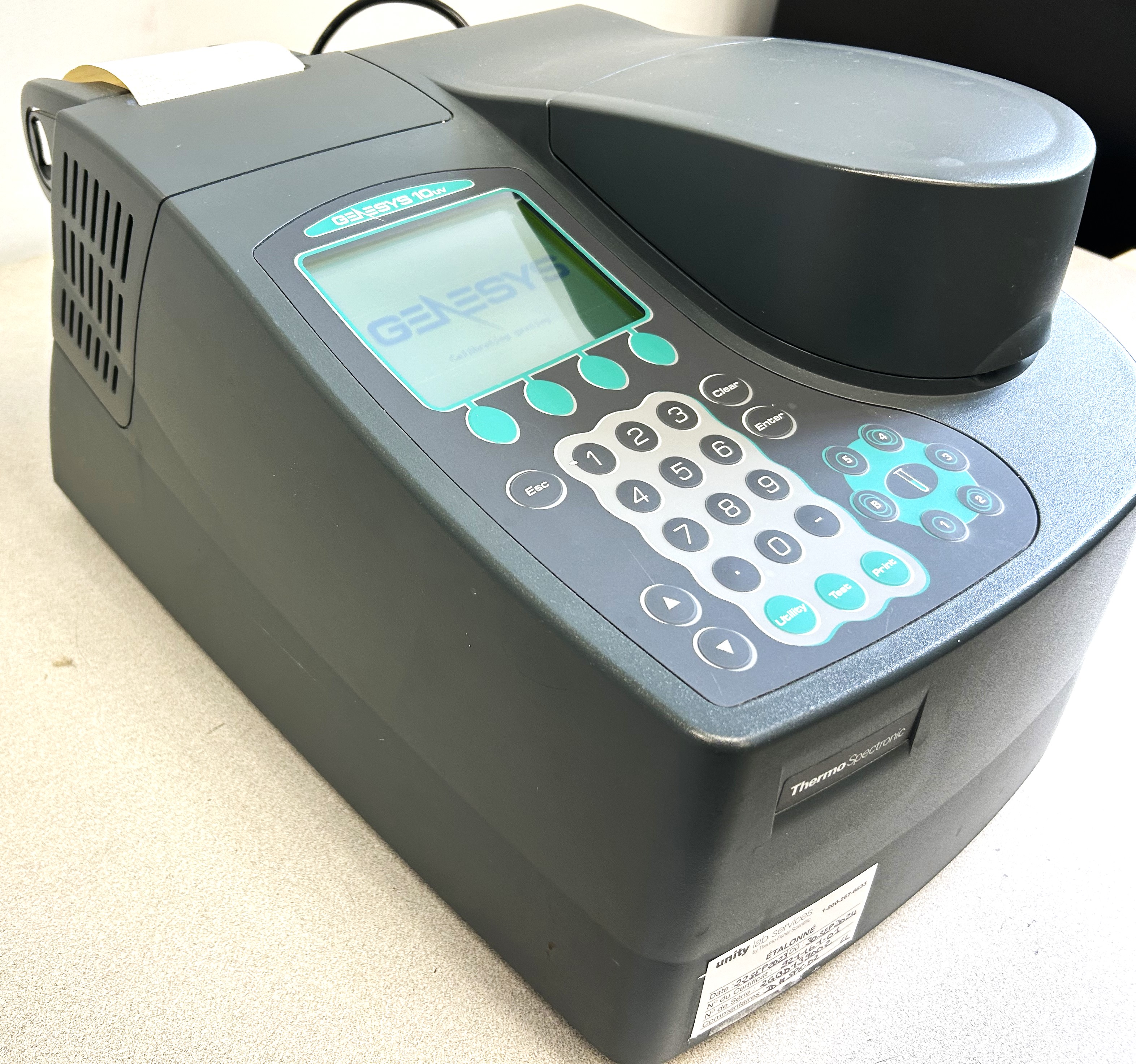 Used ThermoSpectronic Unicam Genesys 10UV Scanning UV-Visible Spectrophotometer (190 to 1100nm)