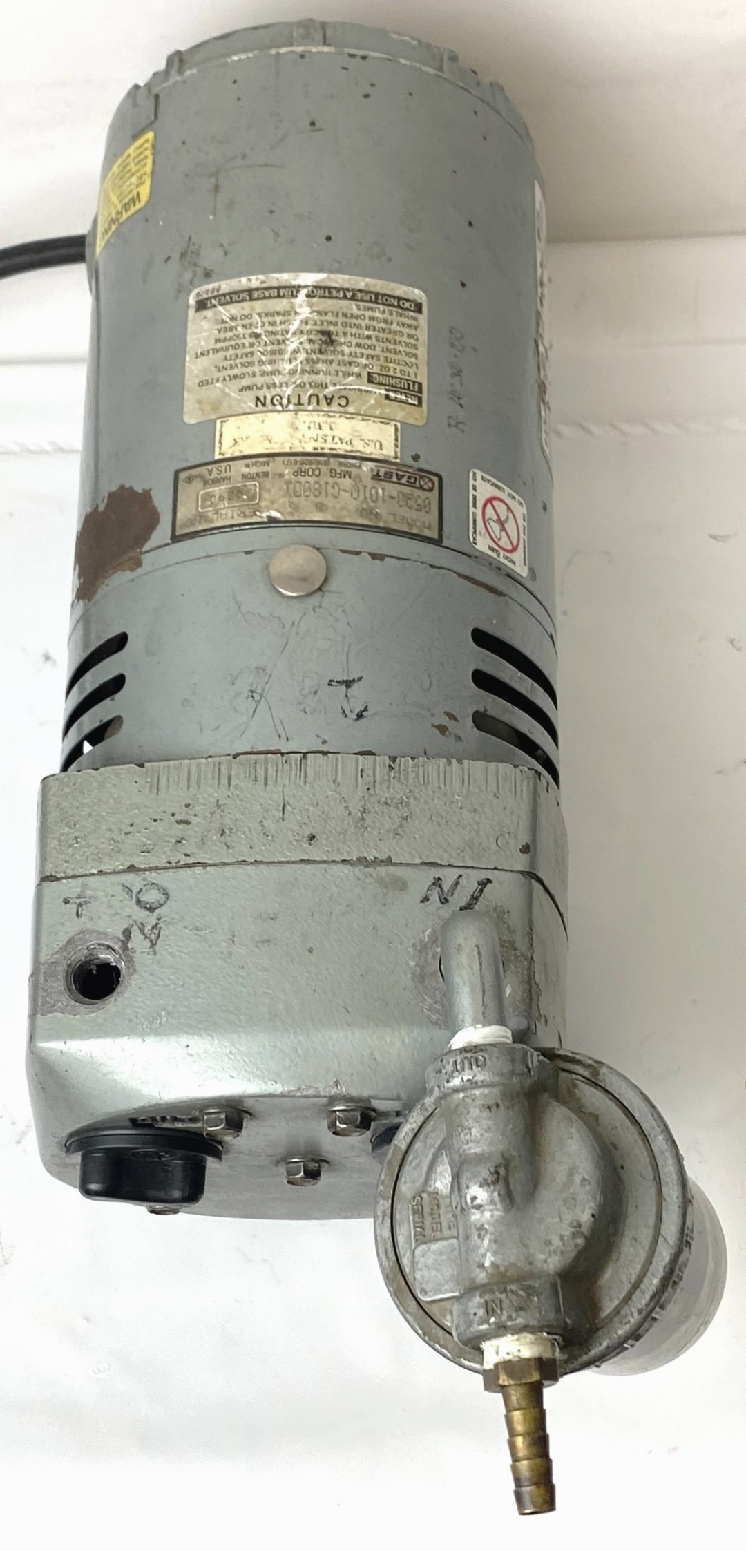 Used Gast 0523-101Q-G180DX Vacuum Pump with Filter (4.5cfm)