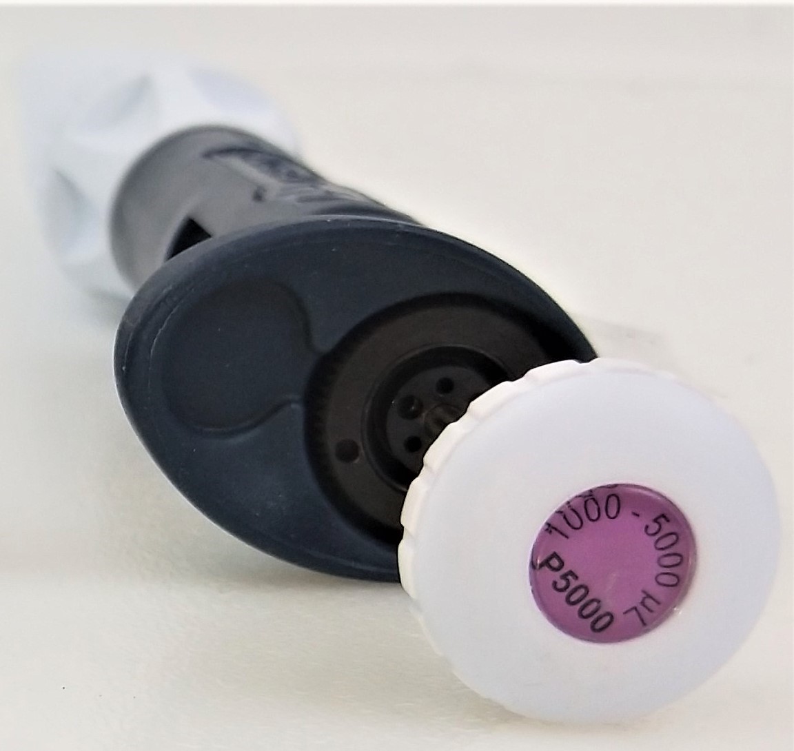 Used Gilson Pipetman Classic P5000 Pipettor (1000 to 5000 µL)