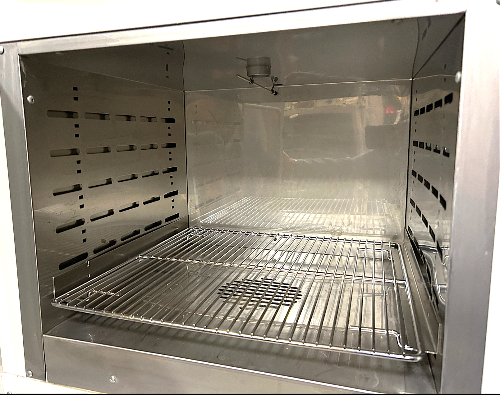 Used Fisher Isotemp 725F Forced-Air Oven (2.5 Cu-Ft)