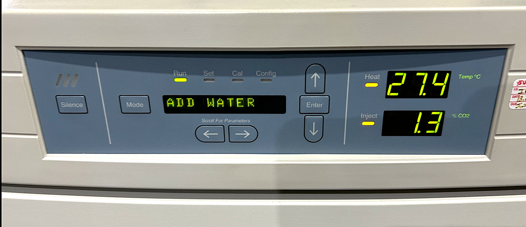 Used Thermo Forma Series II 3110 Water-Jacketed CO2 Incubator (6.5 Cu-Ft)