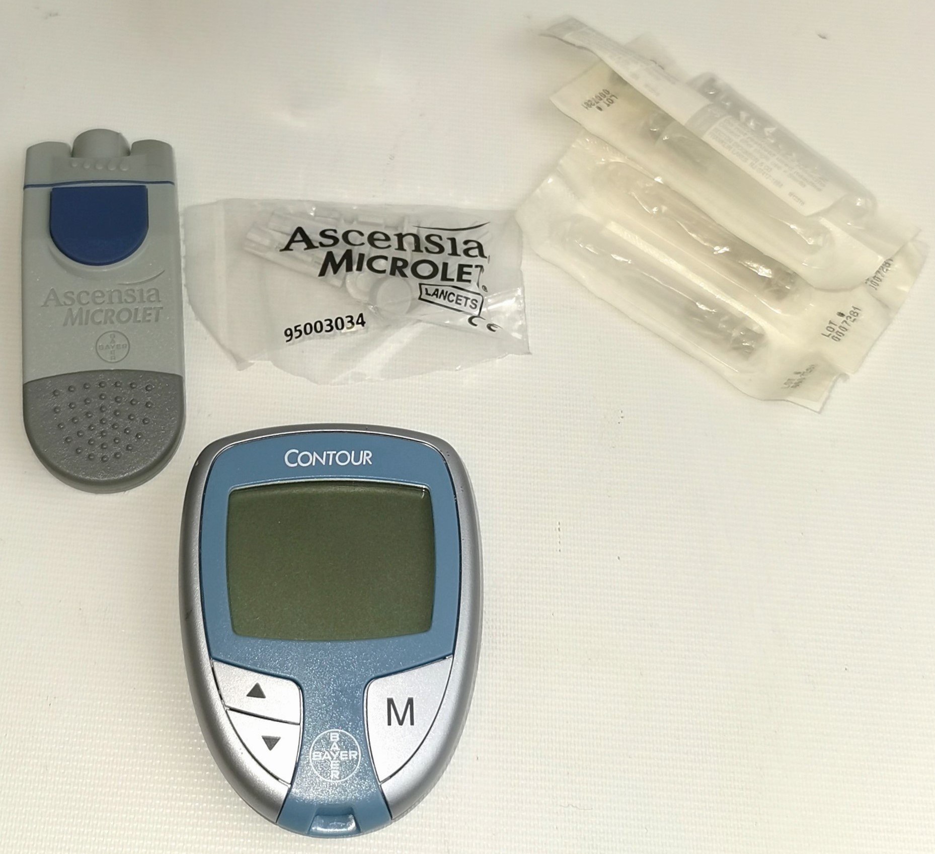 Used Bayer Ascensia Contour Blood Glucose Meter
