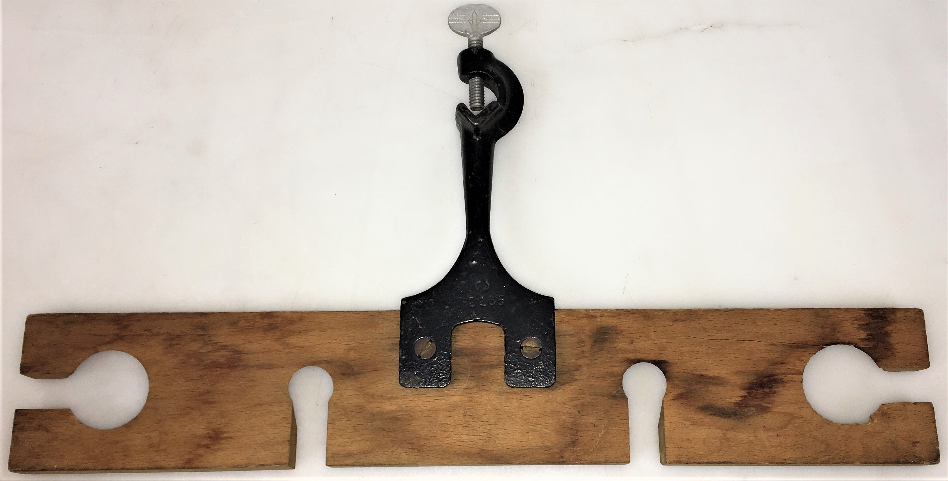 Used Fisherbrand 14-740Q Four-Funnel Support Arm with Clamp